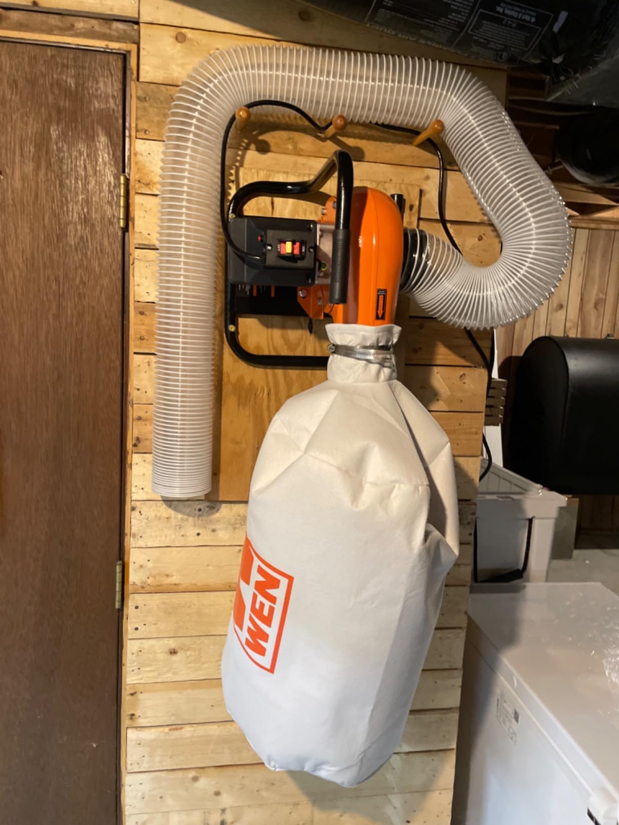 WEN Woodworking Dust Collector, 5.7-Amp Motor with 12-Gallon Bag, Mobile Base, and Optional Wall Mount (DC3401) customer photo 1
