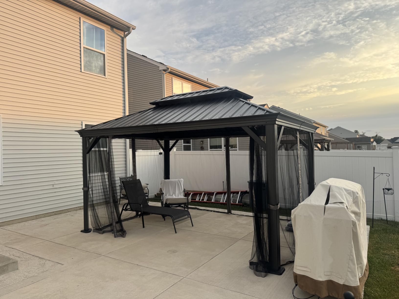 Kozyard Alexander 10' x 12' Hardtop Gazebo, Aluminum Frame customer photo 2