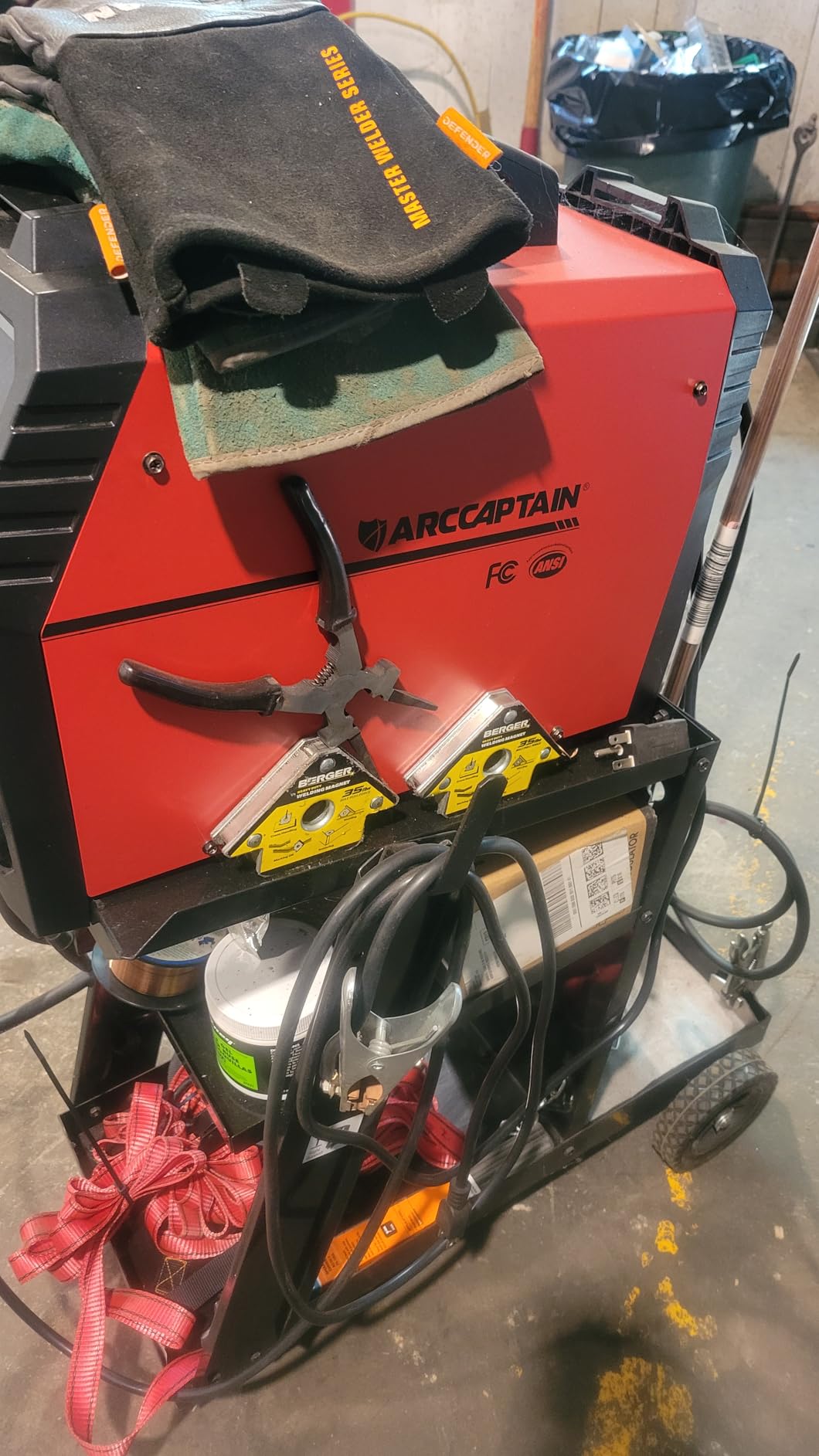 ARCCAPTAIN MIG Welder, 200Amp 6 in 1 Gas MIG/Gasless Flux Core MIG/Stick/Lift TIG/Spot welding/Spool Gun 110V/220V Aluminum Multi Process Welding Machine with LED Digital Display, Burn Back Adjustment customer photo 1