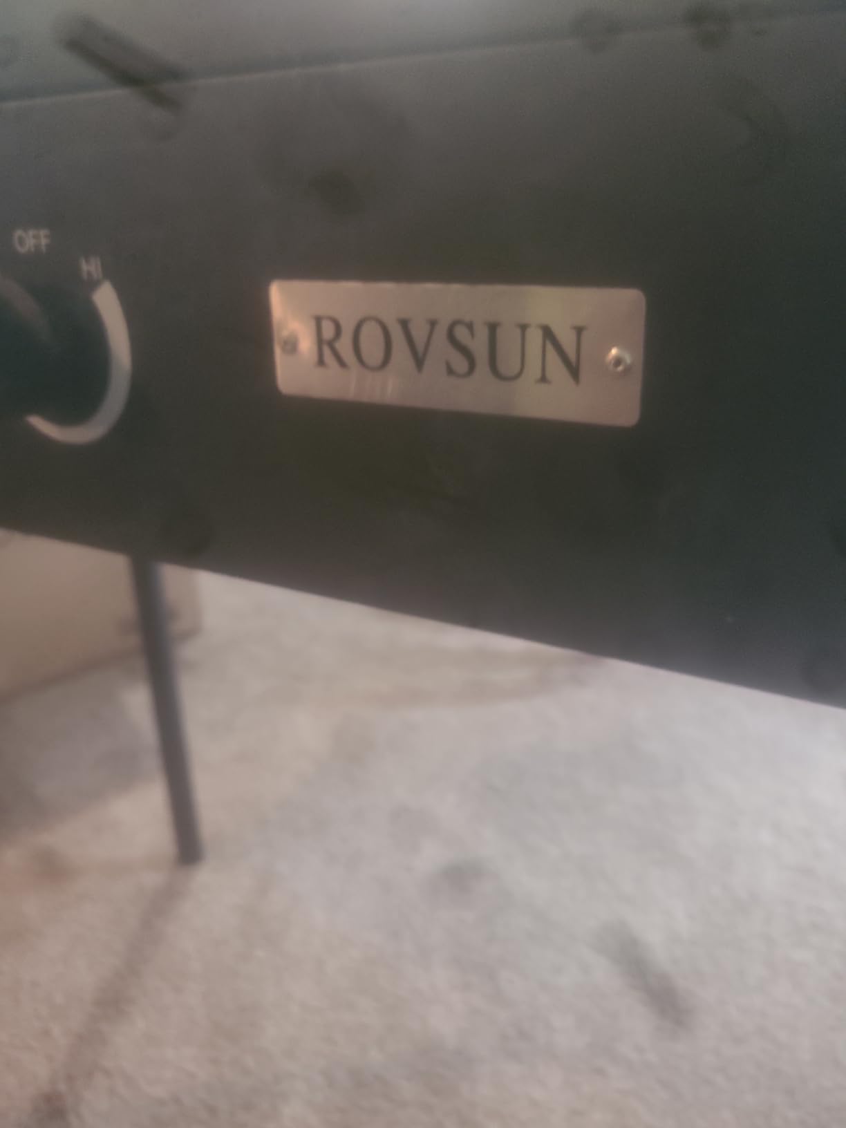 ROVSUN 3 Burner Gas Stove with 2 Side Shelves, 225,000BTU Portable Propane Stove with Removable Leg, Wind Panel, Regulator for Camping Home Backyard Outdoor Cooking customer photo 2