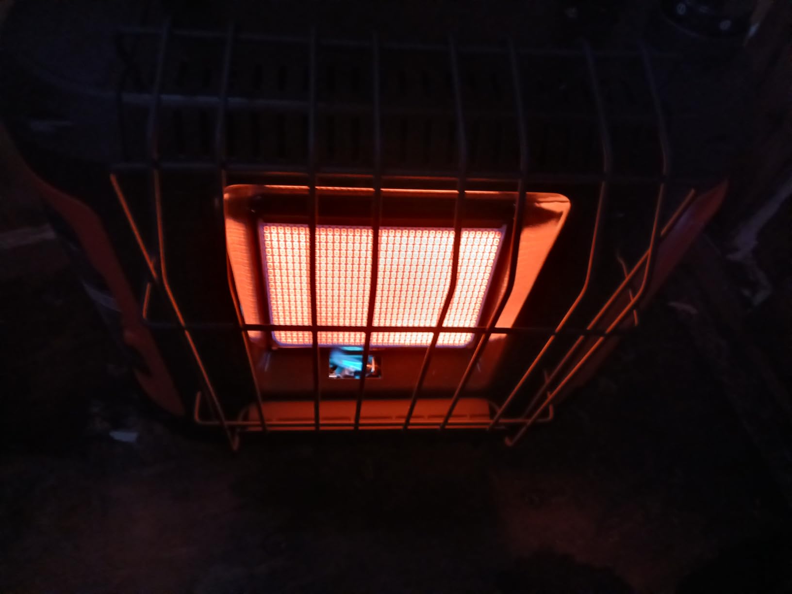 Dyna-Glo 10K BTU Grab N Go Portable Propane Heater - Green customer photo 1
