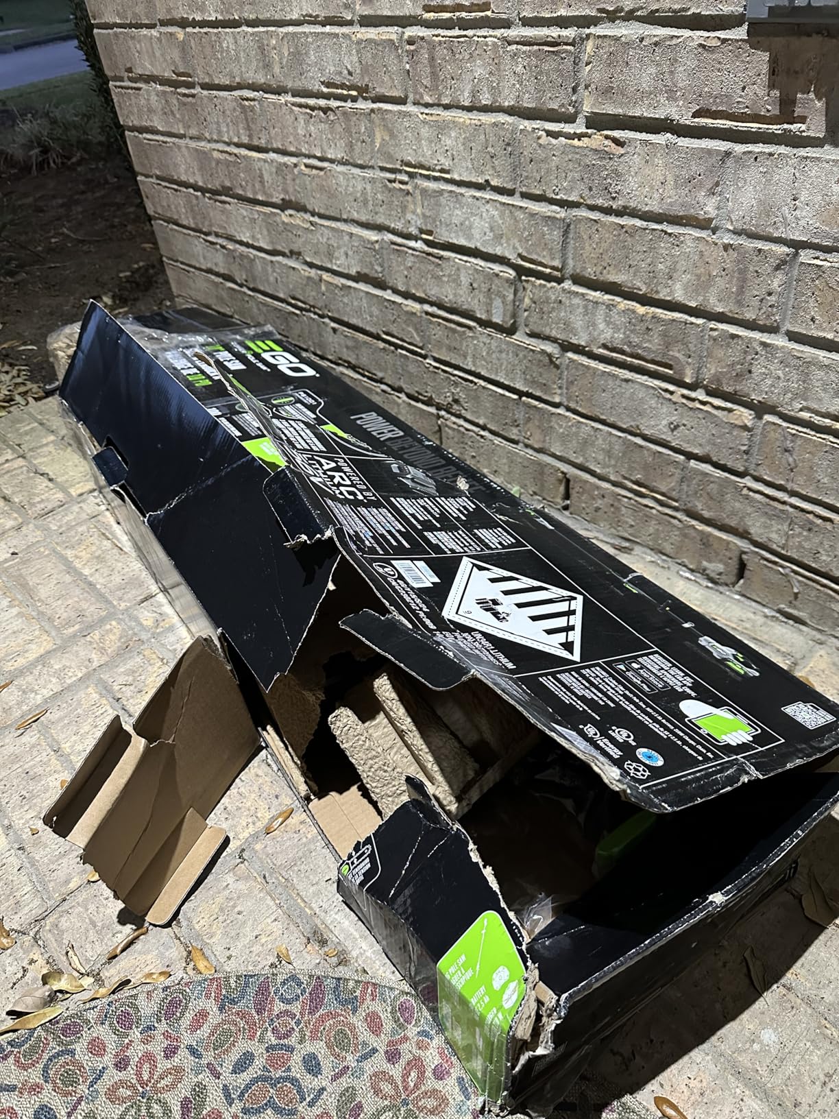 EGO Power+ Cordless Electric Pole Saw with Telescopic LED Cut Line Indicator, 56V 2.5Ah Battery and Charger - PS1001 customer photo 2