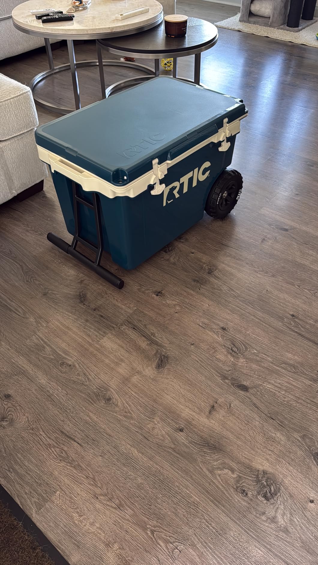 RTIC 52 Quart Ultra-Light Wheeled Hard Cooler Insulated Portable Ice Chest Box for Beach, Drink, Beverage, Camping, Picnic, Fishing, Boat, Barbecue, 30% Lighter Than Rotomolded Coolers customer photo 1