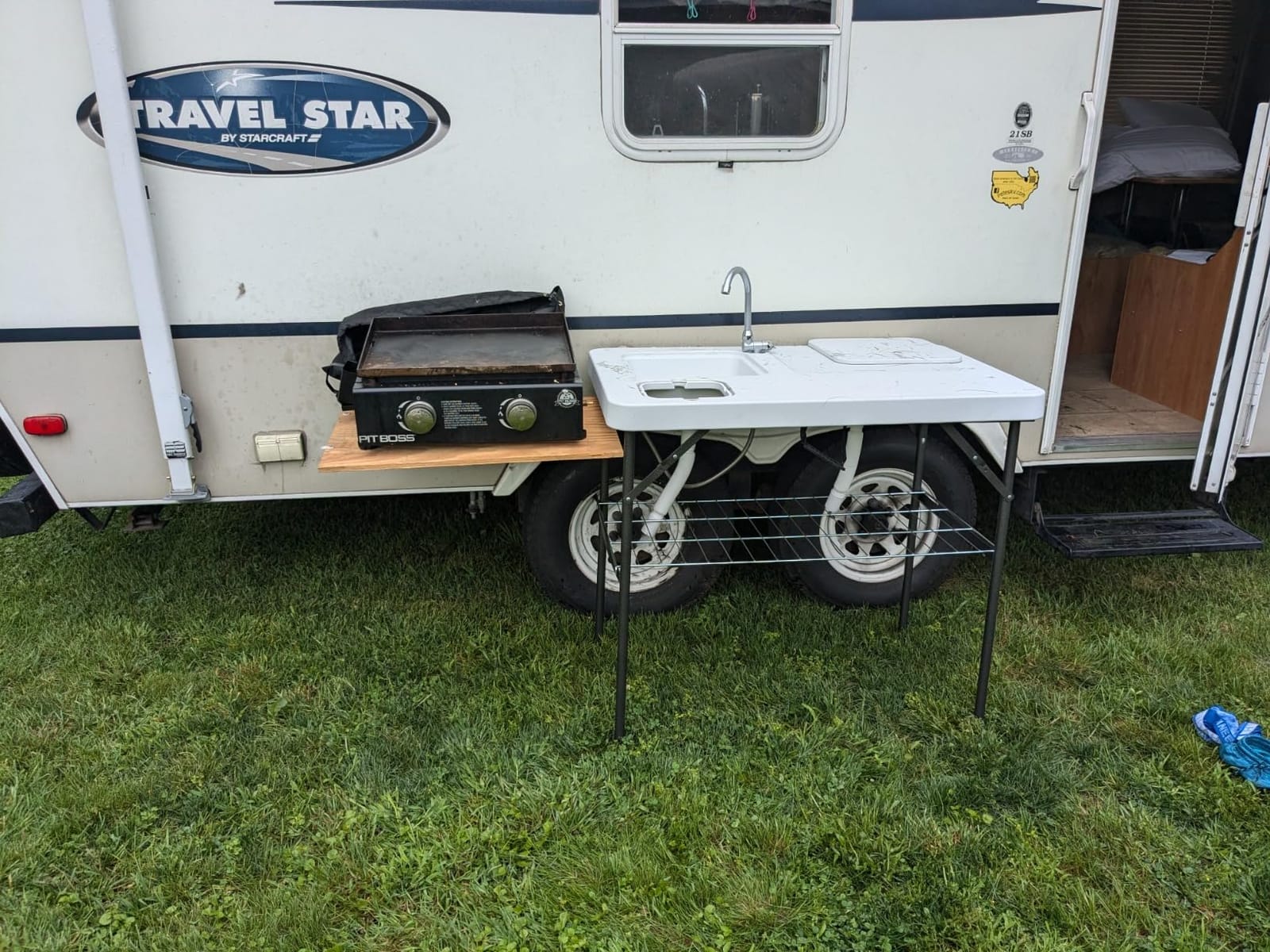 Folding Portable Camping Sink Table with Sink Faucet, Drainage Hose & Grid Rack, White customer photo 1