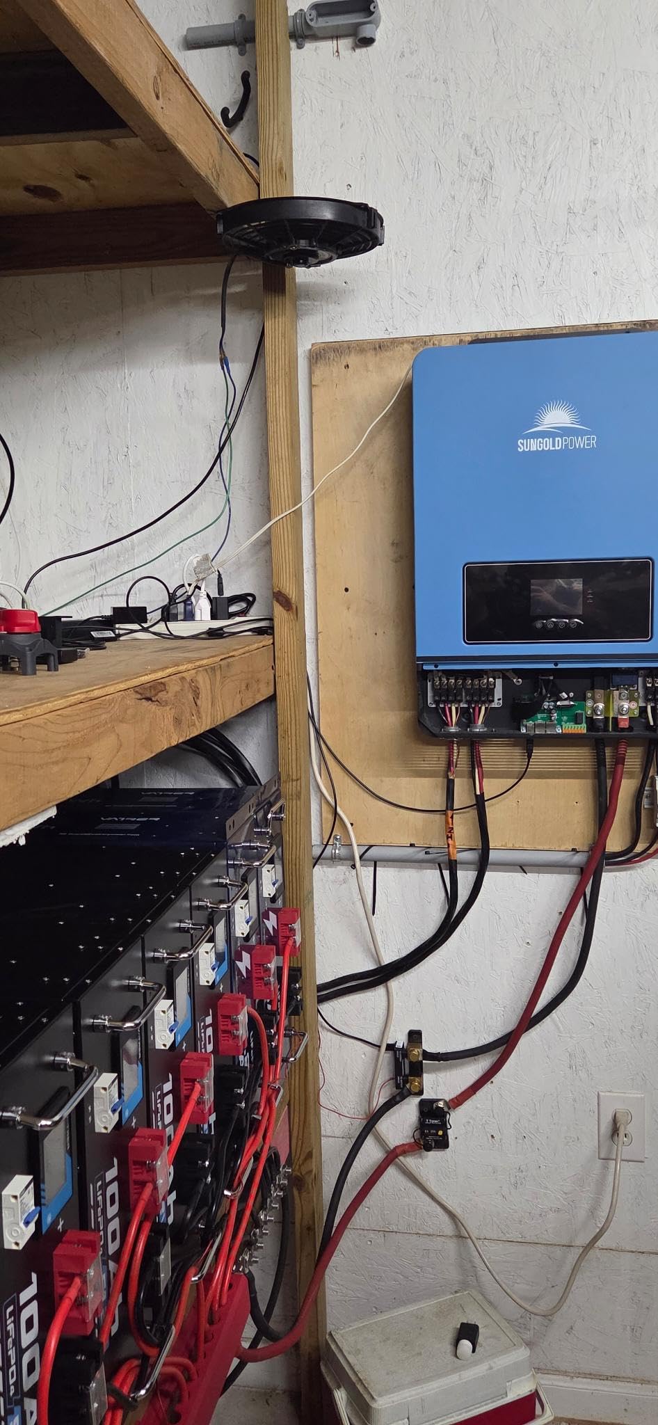 VATRER POWER 48V 100AH Lithium LiFePO4 Battery, Built-in 100A BMS | Touchable Smart Display & Mobile APP, Max. 4800W Power Output, 5000+ Cycles, Perfect for Solar System & Off-Grid Applications customer photo 2