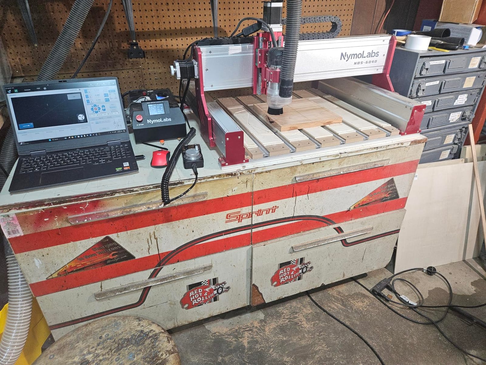 NBS-6040 CNC Router Machine with Custom-Made 710W 7000-30000 RPM Trim Router Spindle & ER-11 Collet, Linear Rails & Ball Screws on 3-axis customer photo 2