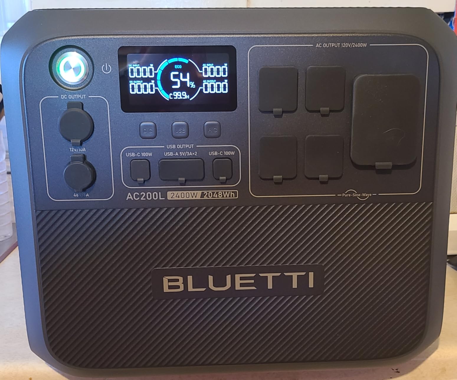 BLUETTI AC200L Portable Power Station, 2048Wh LiFePO4 Battery Backup, Expandable to 8192Wh w/ 4 2400W AC Outlets (3600W Power Lifting), 30A RV Output, Solar Generator for Camping, Home Use, Emergency customer photo 1