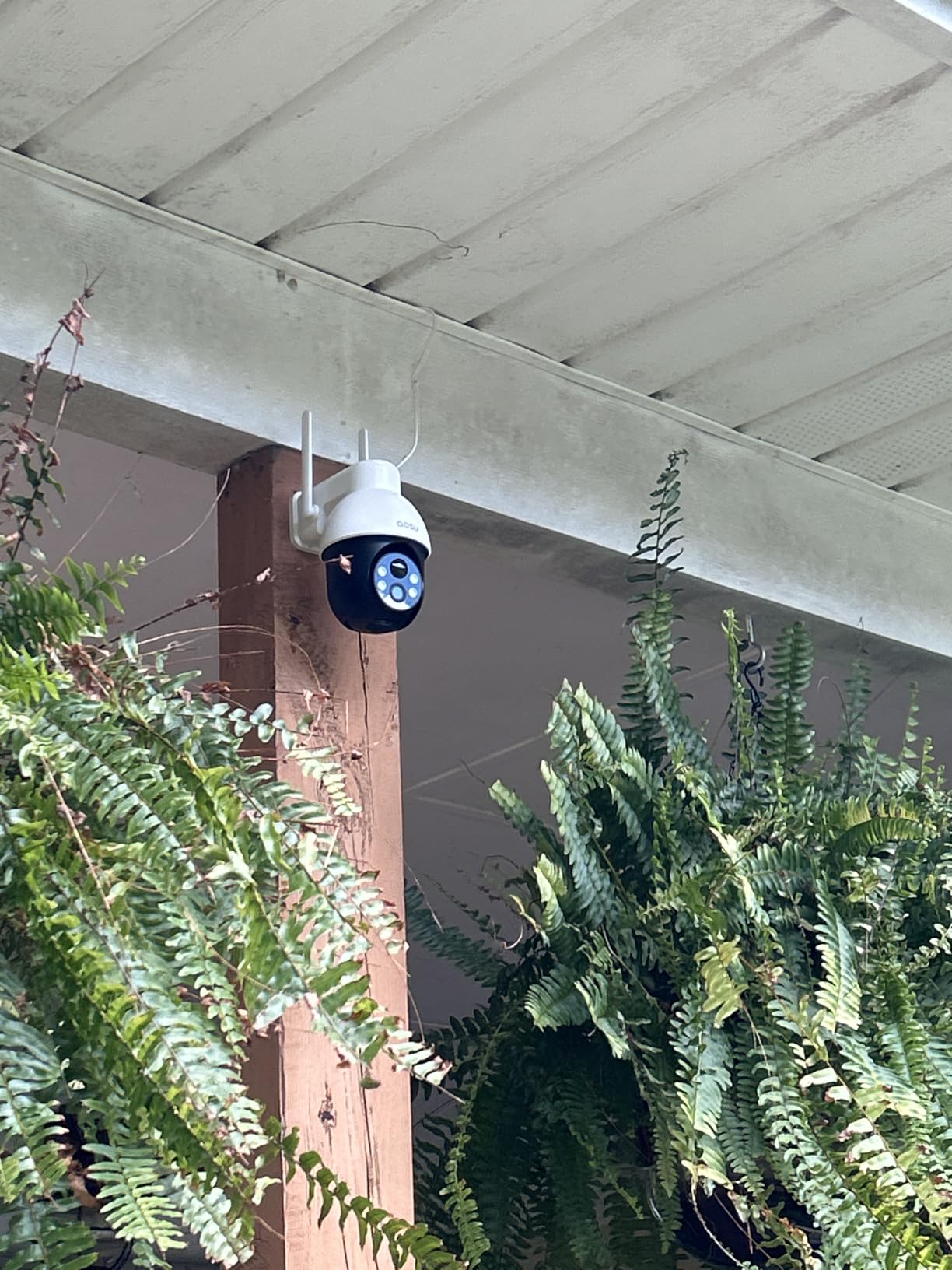 aosu 3K 5MP Solar Security Camera Wireless Outdoor PTZ 360° Smart Tracking customer photo 2