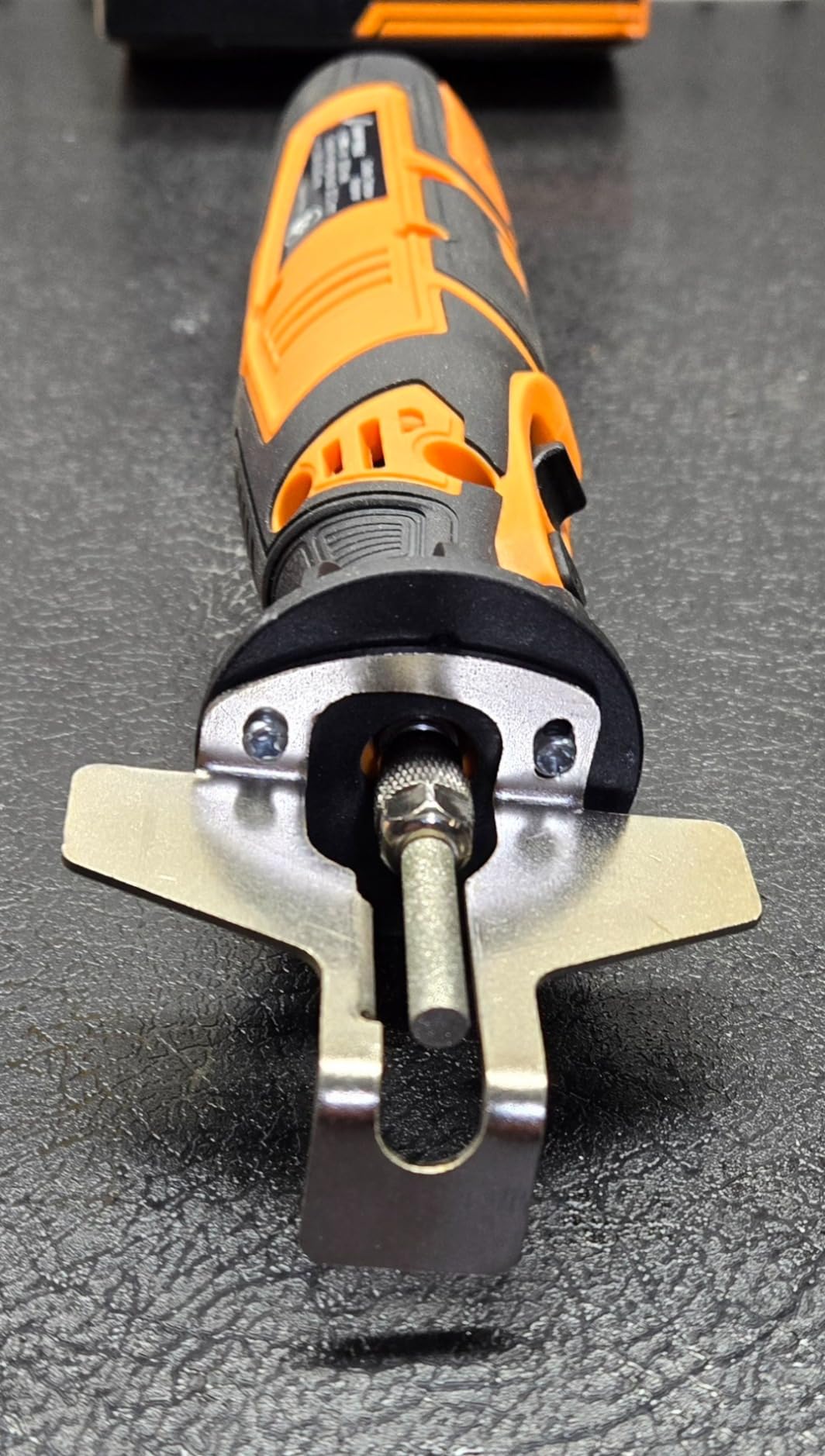 Sharp Pebble Electric Cordless Chainsaw Sharpener Kit - Comes with Chain Saw Sharpener Tool, 4 File Size Sharpening Wheels, Angle Attachment, Wrench & eBook customer photo 2