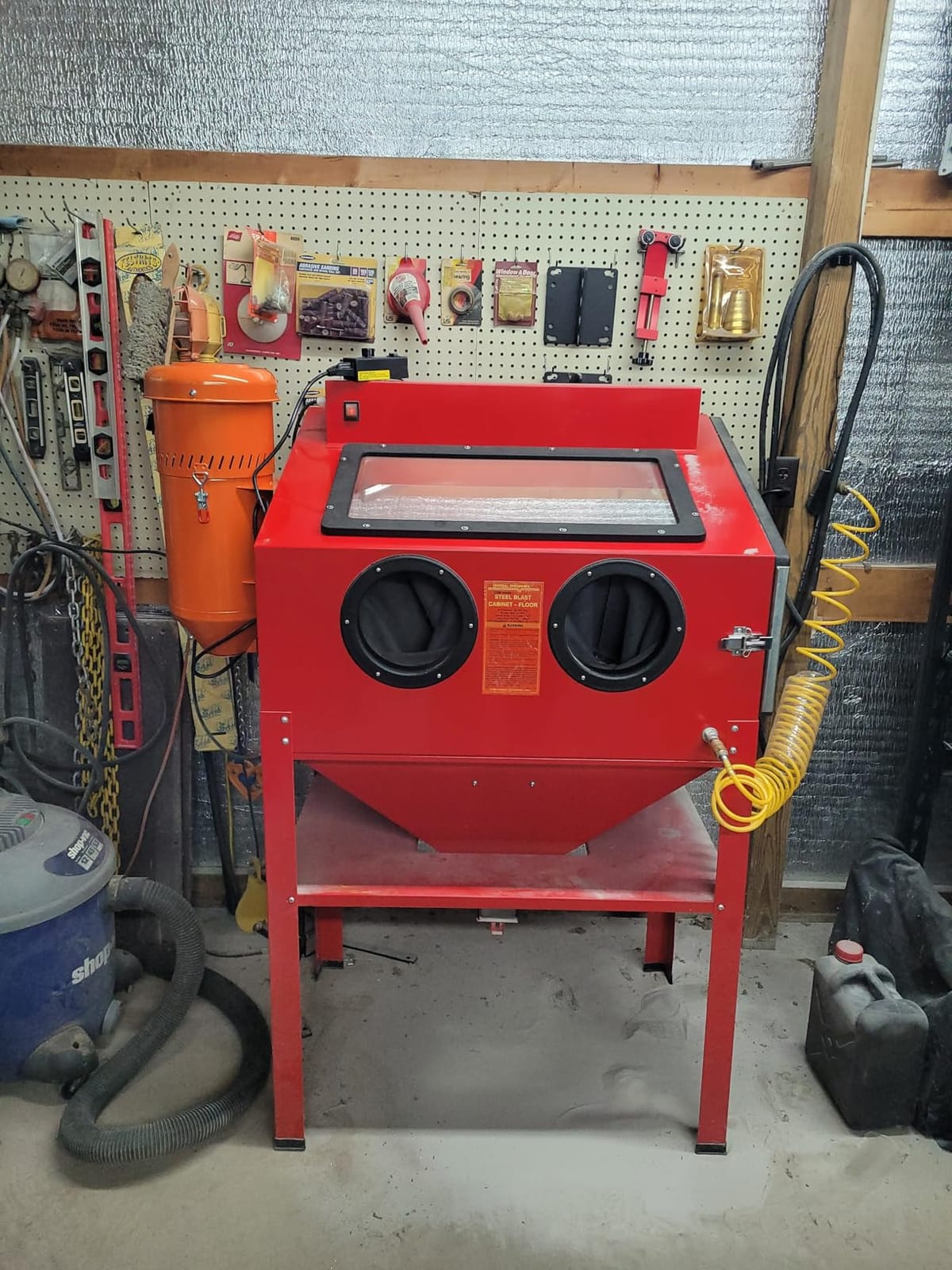 60 Gallon Sandblasting Cabinet, 40-120PSI Sand Blasting Cabinet with Stand, Heavy Duty Steel Sand Blaster with Blasting Gun & 4 Ceramic Nozzles for Paint, Stain, Rust Removal customer photo 1