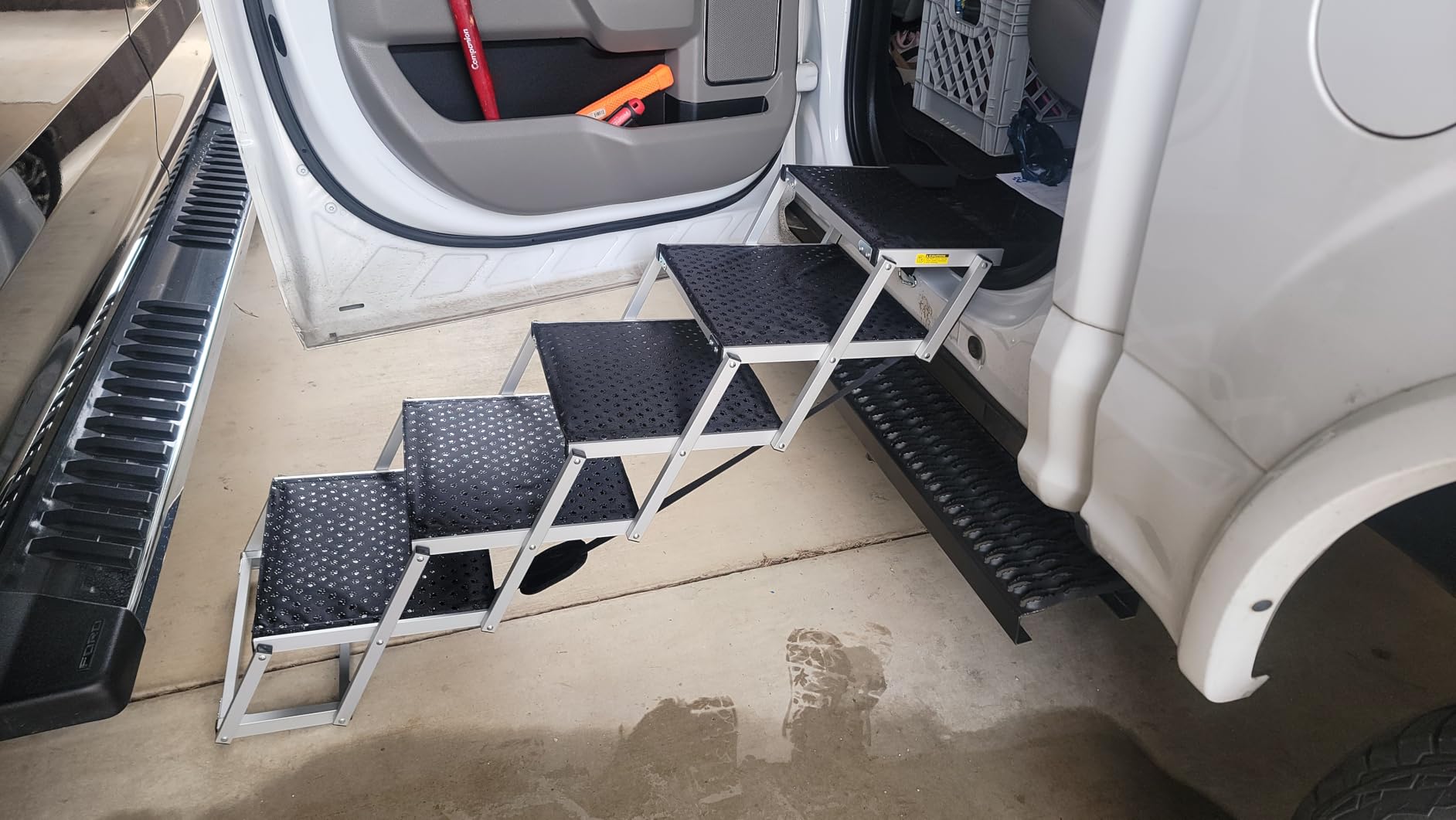 Deergym Dog Stairs for Large Dogs - 5 Step Wide 16in High 34in Foldable Dog Ramp for Car Non-Slip Surface Support up to 230lbs - Suitable for SUV,Truck, Sofas, Bed customer photo 1