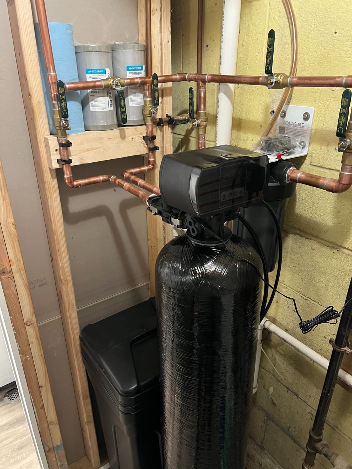 Aquasure Whole House Water Filtration Bundle w/Water Softener, 75 GPD RO System & Dual Purpose Sediment/GAC Pre-Filter (72,000 Grains) customer photo 2