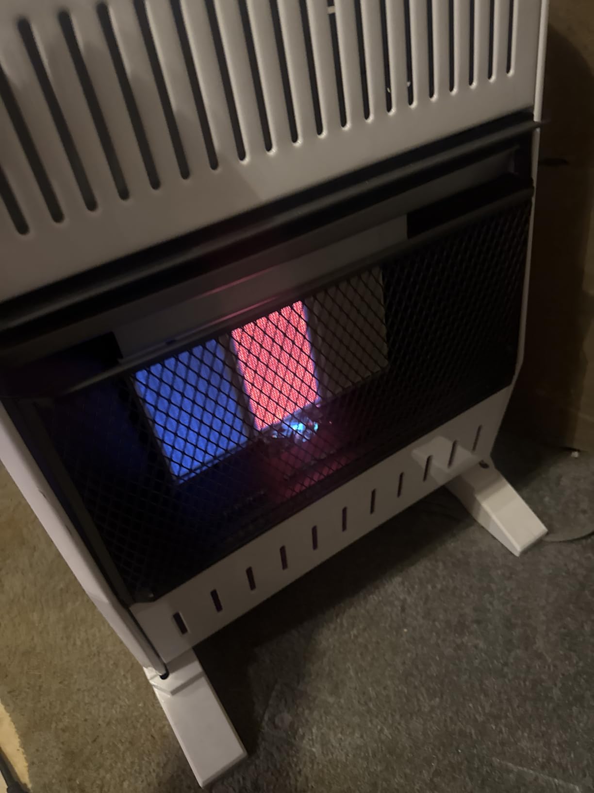ProCom Heating Liquid Propane Ventless Infrared Plaque Heater With Base Feet - 15,000 BTU, Manual Control - Model# ML150HPA-B customer photo 1
