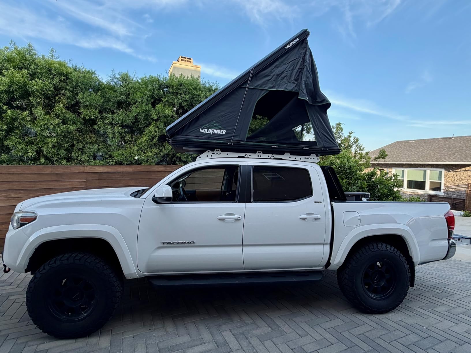 Rooftop Tent, Hard Shell Roof Top Tent for Jeep SUV Truck Van | Aluminum Pop Up Roof Tent with LED Light Strip, Camping Car Roof Tent for 2-3 Person, Hardshell Rooftop Tent customer photo 2