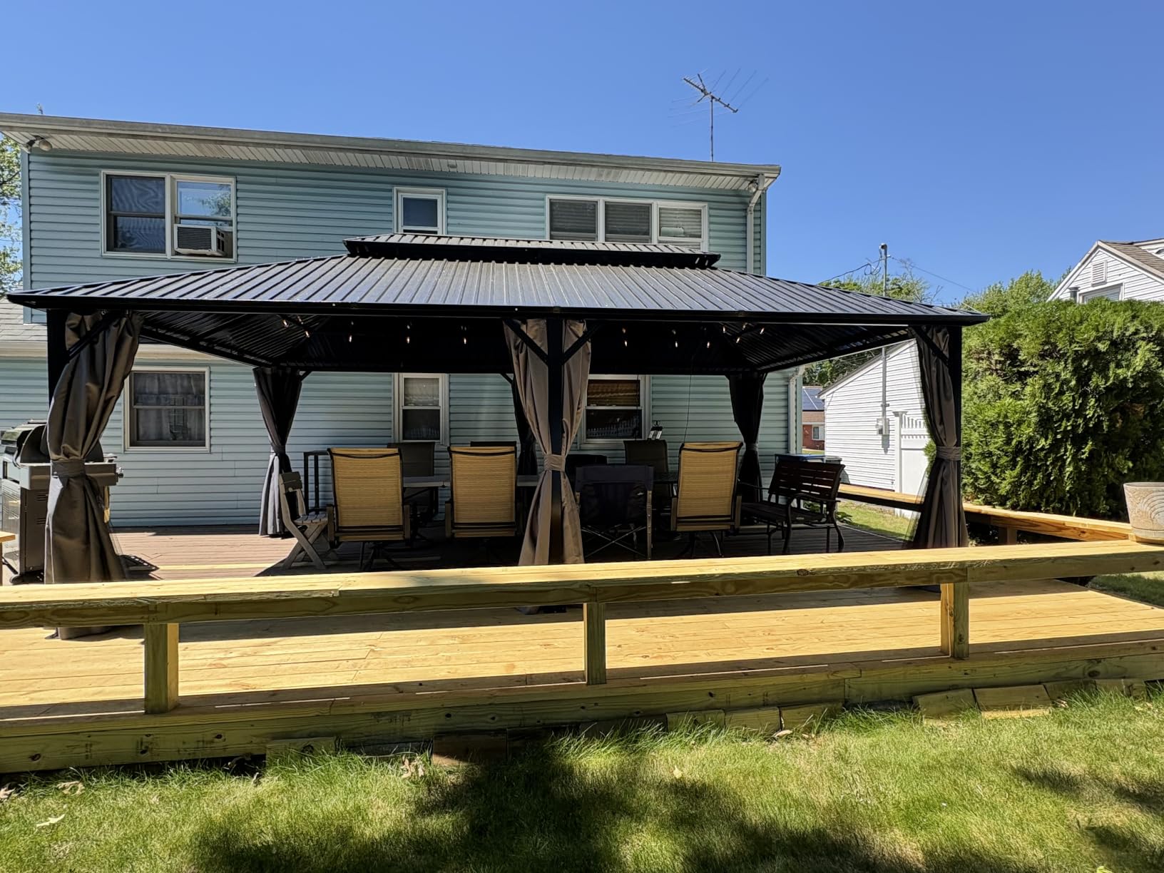 AirWire 10'x12' Hardtop Aluminum Gazebo Dark Gray customer photo 2