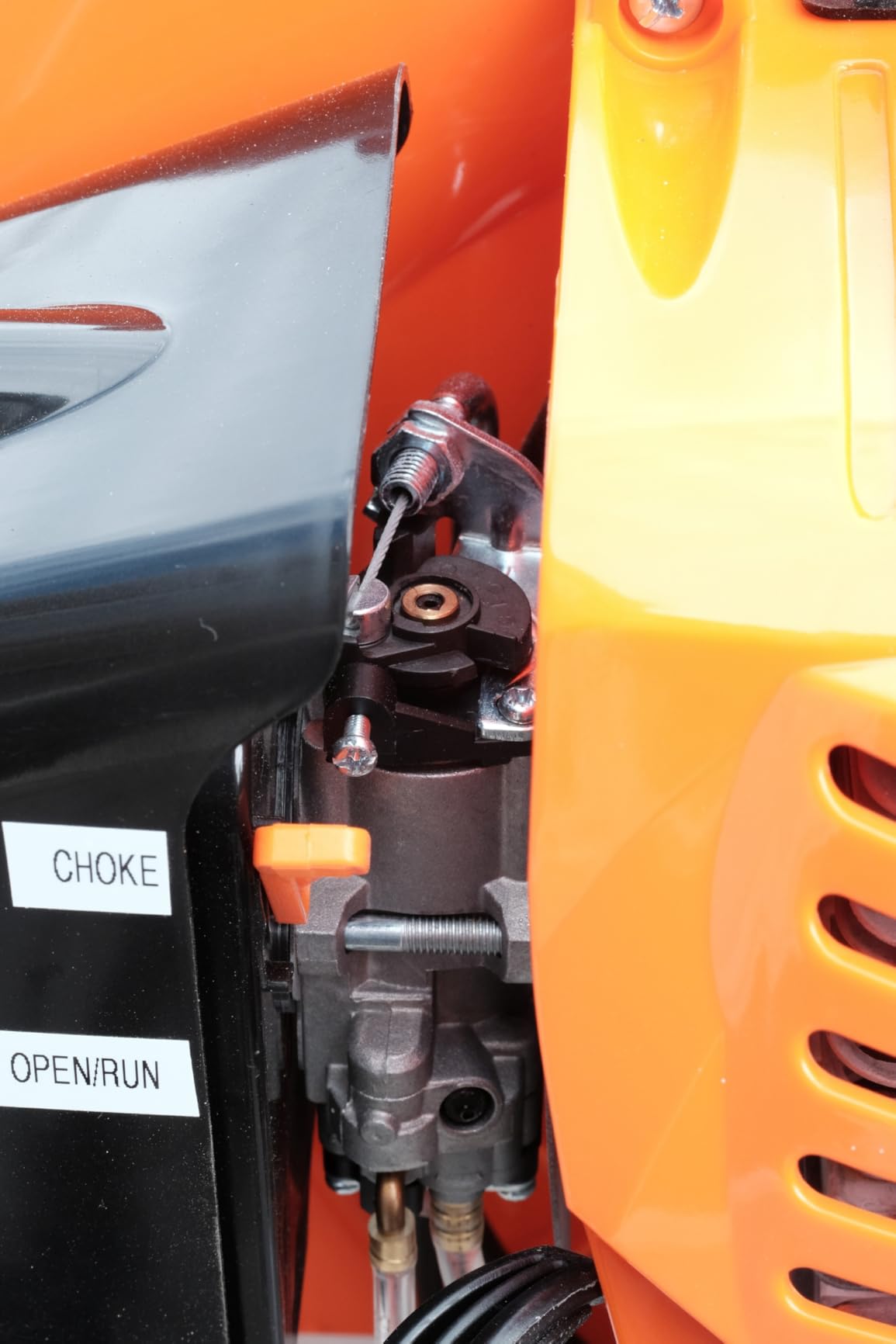 VEVOR 63CC Gas Backpack Leaf Blower, 2-Cycle 1110CFM 220MPH customer photo 1