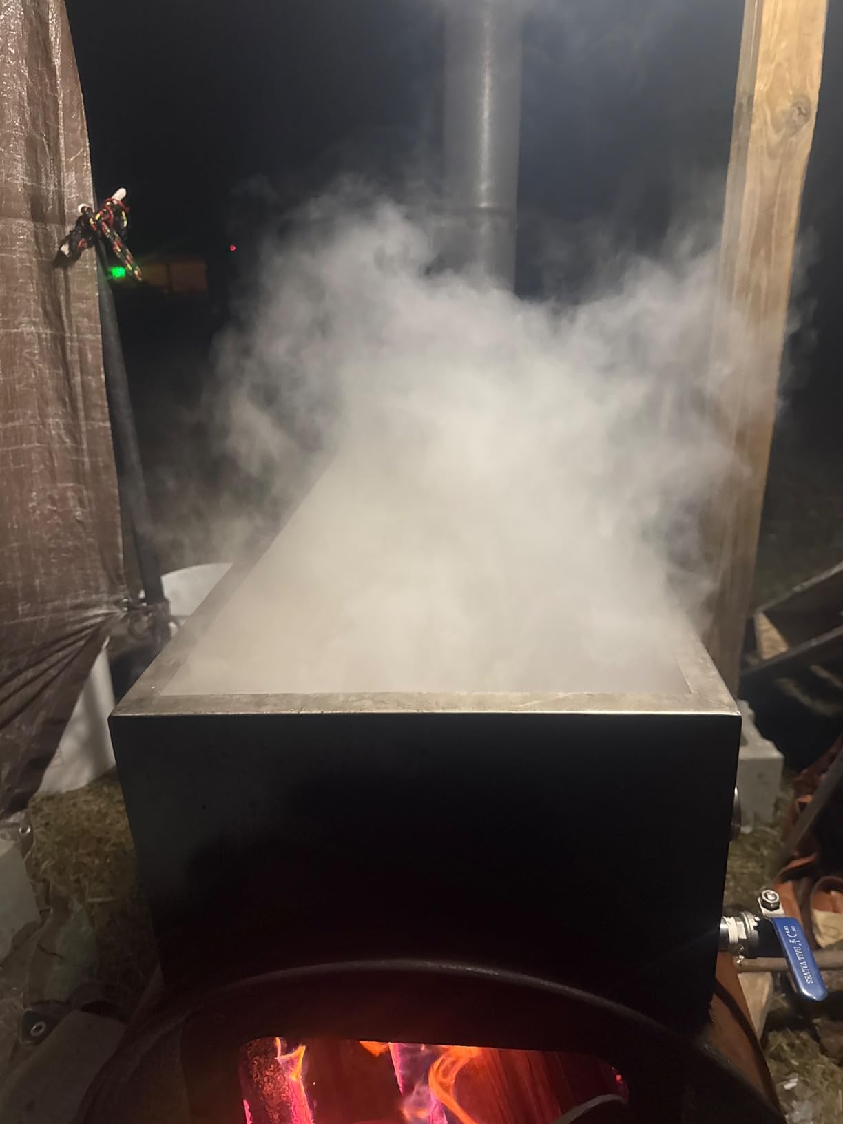 VEVOR Maple Syrup Evaporator Pan, 11.2 Gal, 24 x 18 x 6 Inch Maple Syrup, 304 Stainless Steel Maple Syrup Pan, Evaporator Pan with 1 Valve and 3 Heating Methods, for Home, Outdoor customer photo 1
