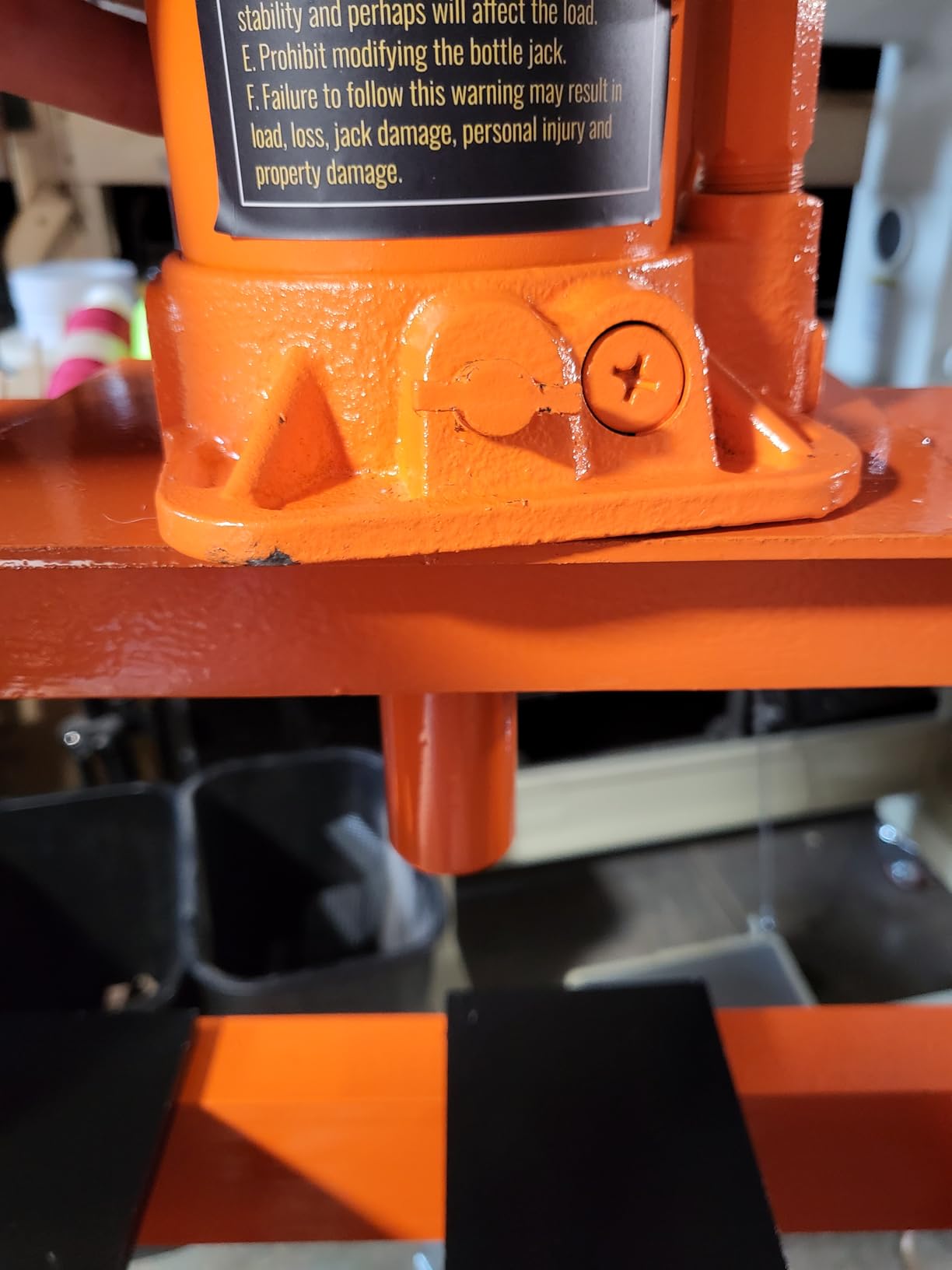 VEVOR Hydraulic Shop Press, 20 T H-Frame Pneumatic Shop Press with Press Plate, Stable Garage Floor Adjustable Hydraulic Press with Triangular Support, Fit for Bending, Straightening & Stamping customer photo 1