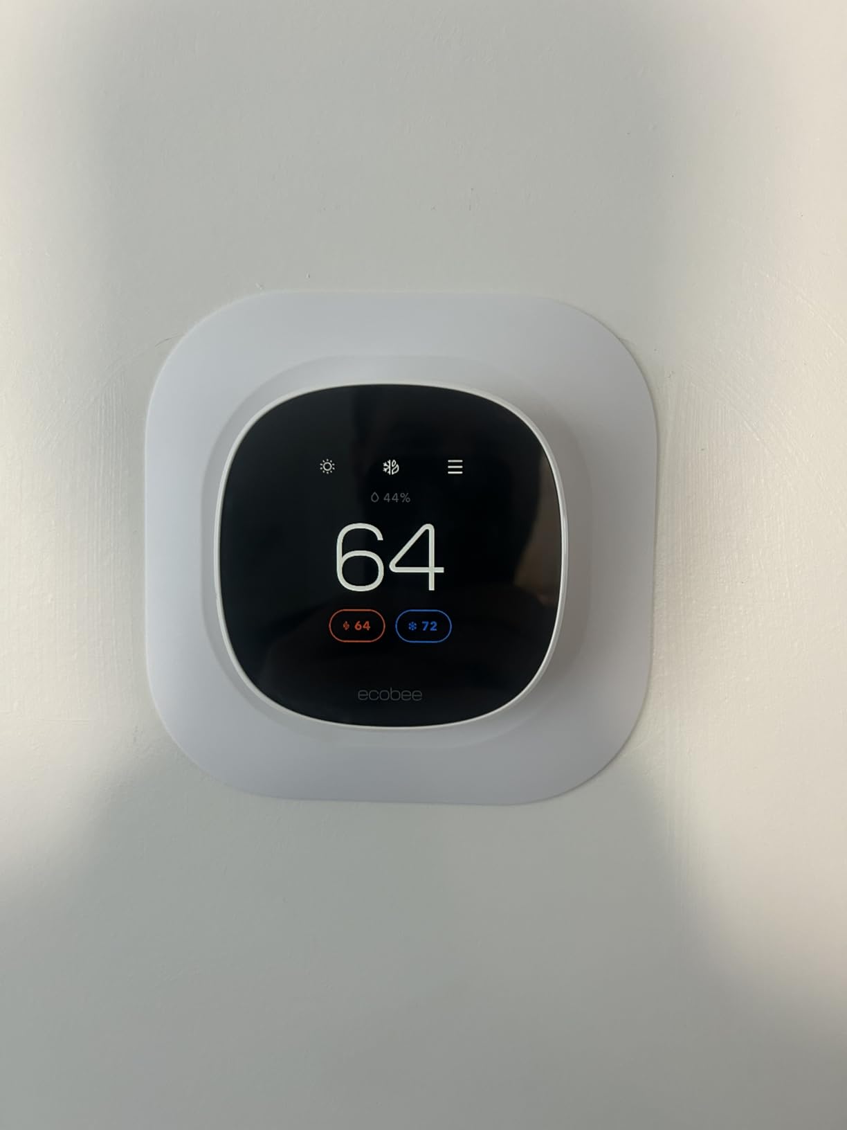 ecobee Smart Thermostat Essential - WiFi Thermostat, Energy Star Certified | Programmable Wi-Fi Thermostat - Works with Siri, Alexa, and Google Assistant customer photo 2