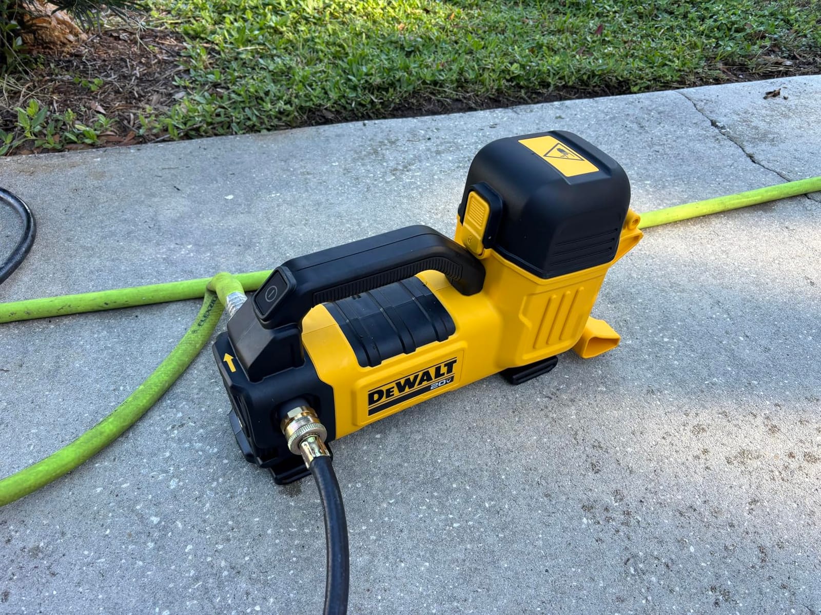 DEWALT 20V MAX Transfer Pump, 10 GPM, Powerful and Lightweight, Professional Grade Versatility, Bare Tool Only (DCE050B) customer photo 1