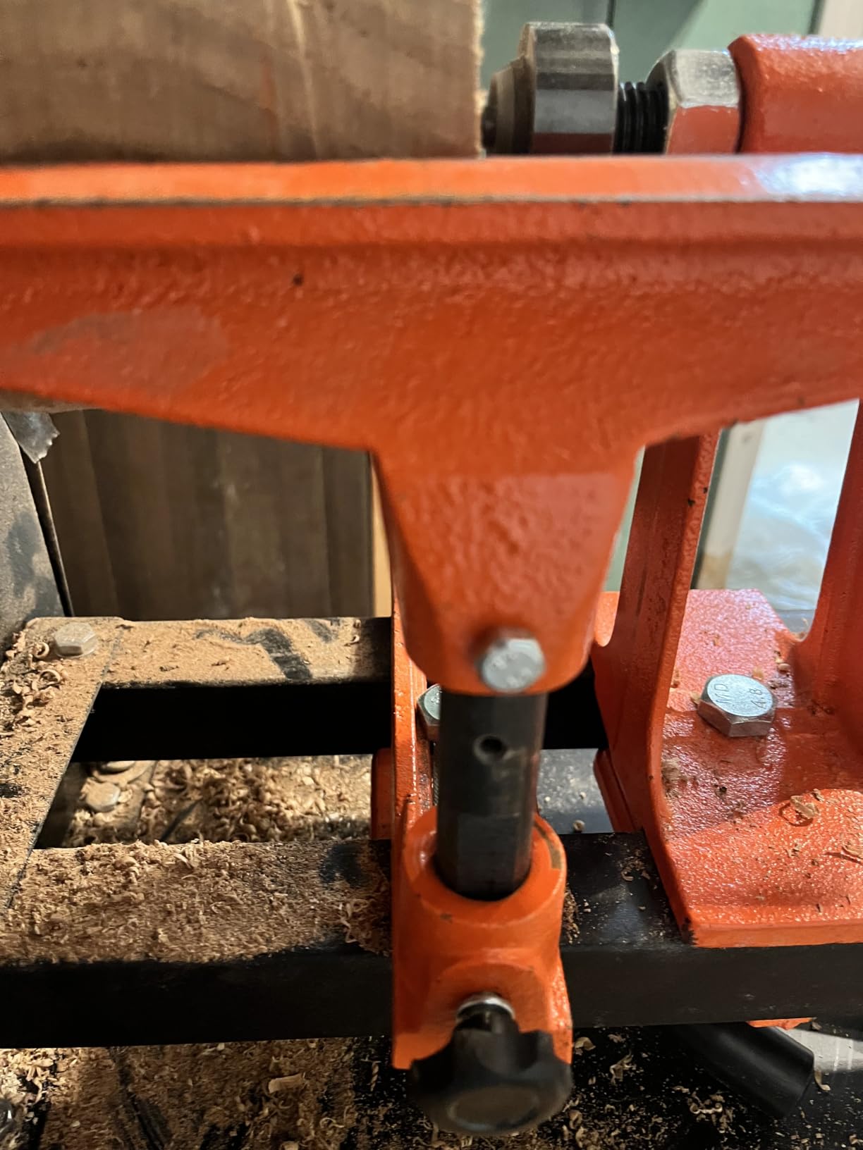 VEVOR 2 HP Wood Lathe, 18 x 40 Inches, 150-3200 RPM Variable Speed, Brushless DC Motor, Cast Iron Body, Tool Rest customer photo 2