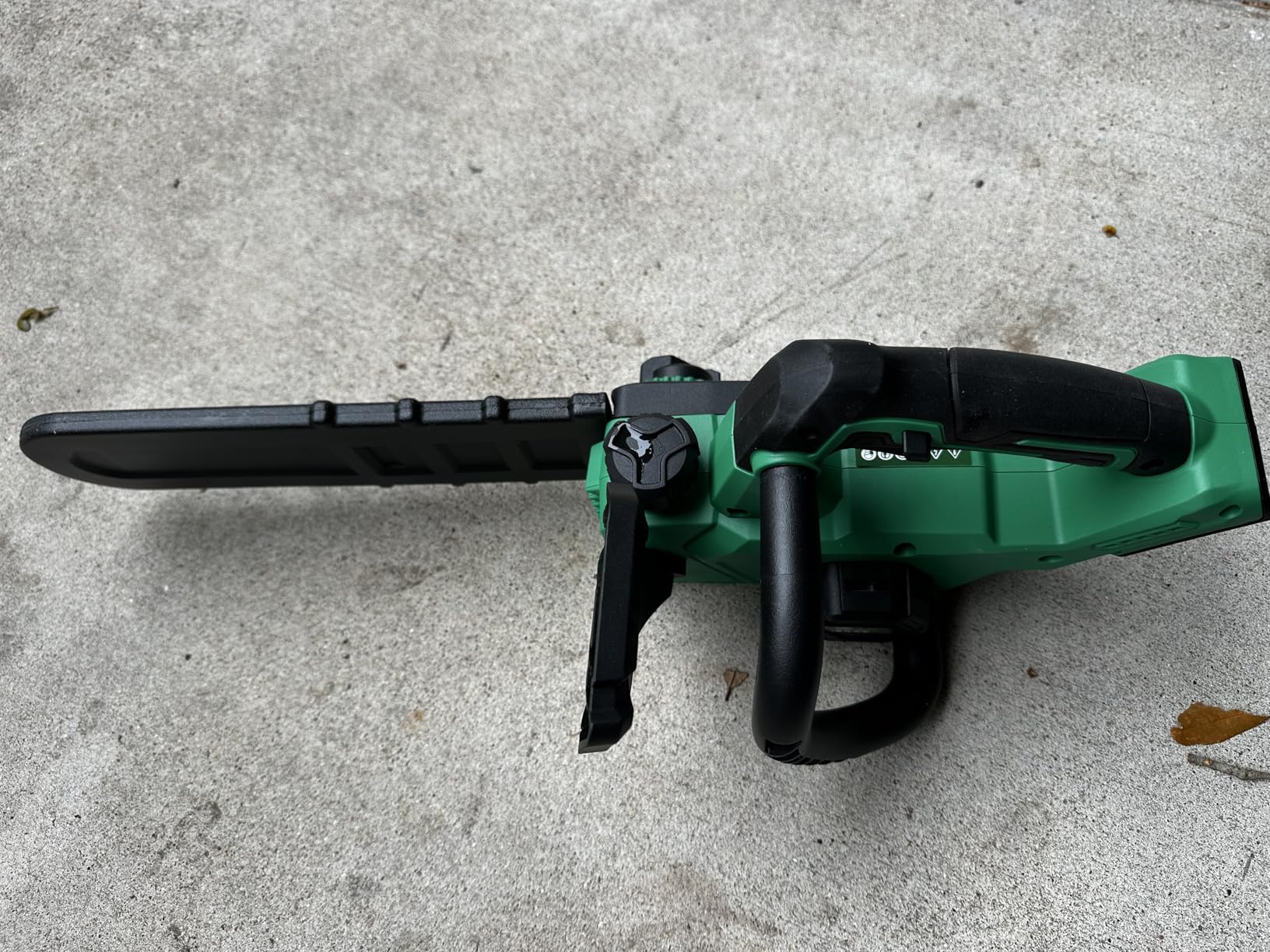 KIMO Pole Chainsaw 8inch w/2 x 4.0Ah Battery & Fast Charger, 34 FT/S Powerful Cutting, Auto Oiler, Security Lock, Battery Operated Chainsaw for Wood Cutting Tree Trimming customer photo 2