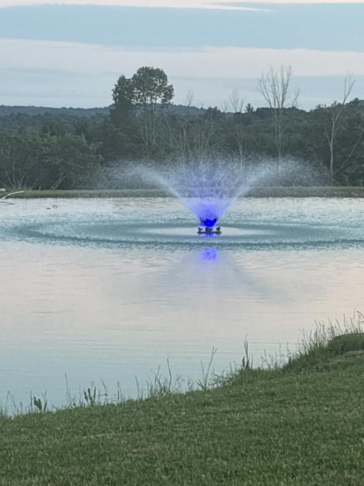 RELIY Pond Fountain Aerator, 15000 GPH 110V 1HP Fountain Pump, Fully Automatic Powerful Lake Floating Fountain, 100 FT Power Cord, 2x100 FT Traction Rope, Pond Fountains For Large Ponds customer photo 2