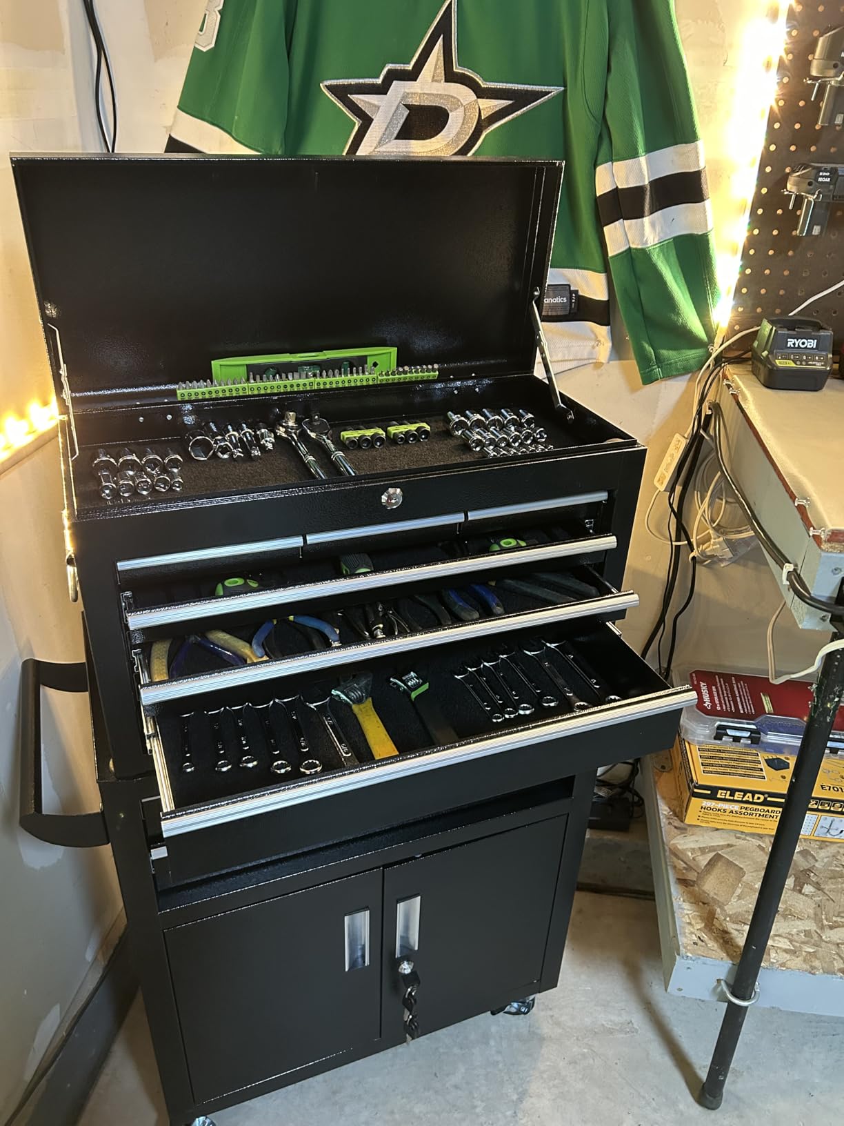 Superday 8 Drawer Rolling Tool Chest with Lock, Tool Storage Cabinet(Black) customer photo 2