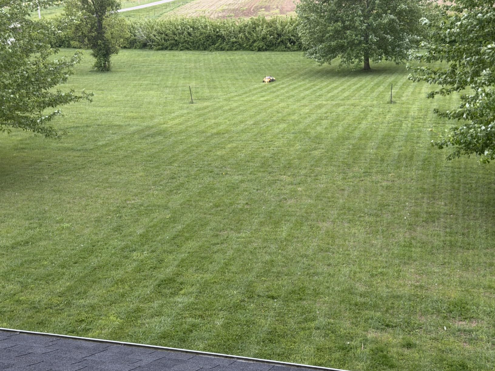 YARBO Robot Lawn Mower, Wire-Free with Modular Design, Covers 6 Acres, Dual 150W Motors, AI Vision + RTK Navigation, 70% Slope, 1.2