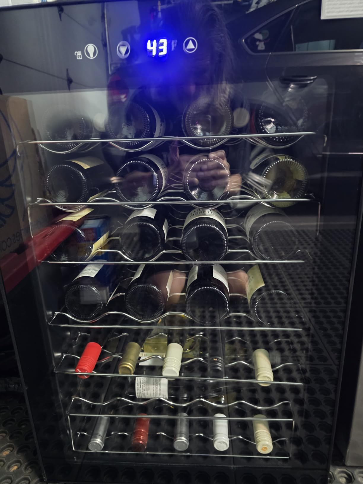 EUHOMY 25 bottle Wine Cooler Refrigerator, Freestanding Compressor Wine Fridge with Adjustable Temperature and Digital Control, Mini Fridge with Glass Door for Red White Wine, Beer, Black customer photo 2