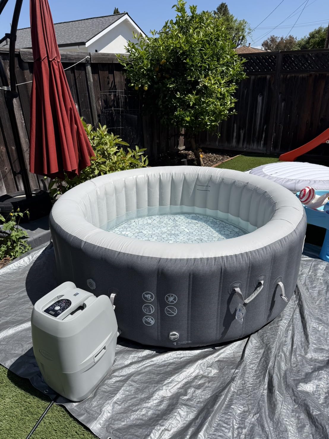 SaluSpa Hot Springs 2-4 Person Round Inflatable Hot Tub, Energy-Efficient customer photo 1