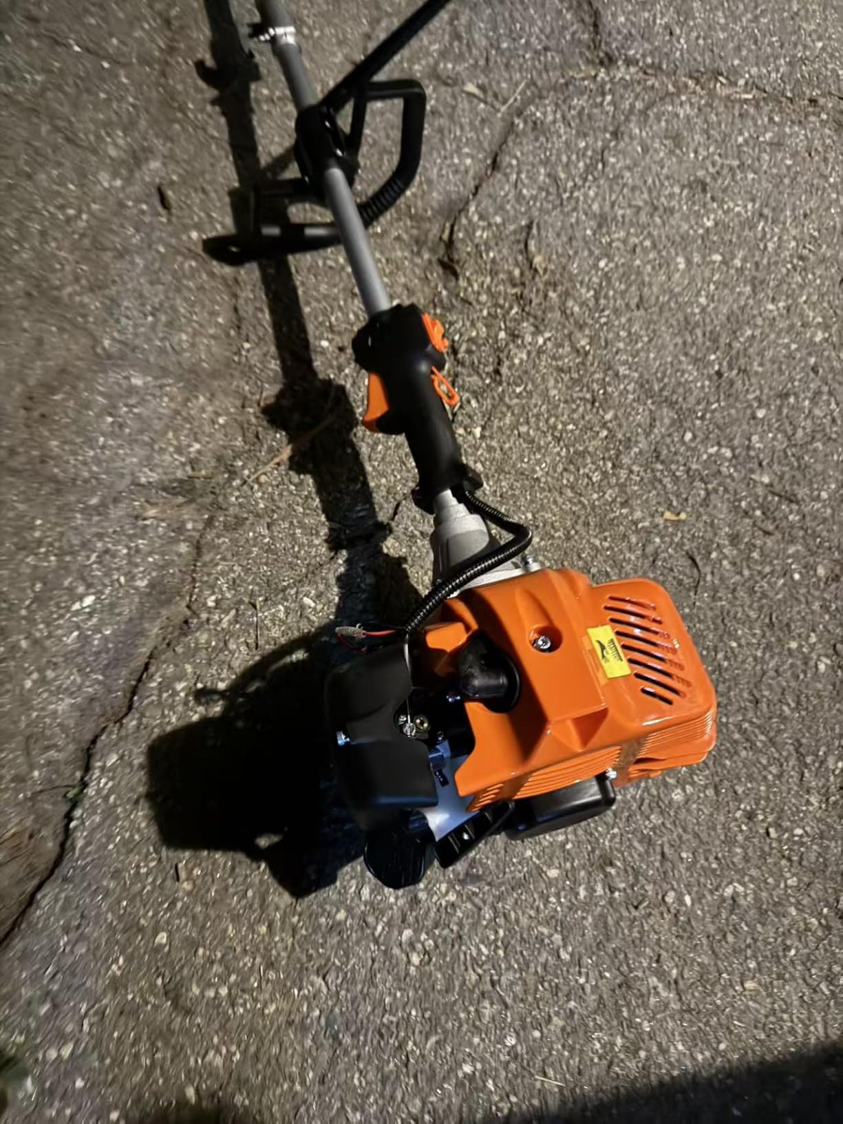 Baotree 48CC Gas Powered Pole Saws, 2 Stroke Gas Powered Pole Saws with 11.5 in Cutting Bar, 16-FT Height Cordless Extendable Long Tree Trimmer Gas Pole Saws for Tree Trimming Branches Pruning customer photo 2