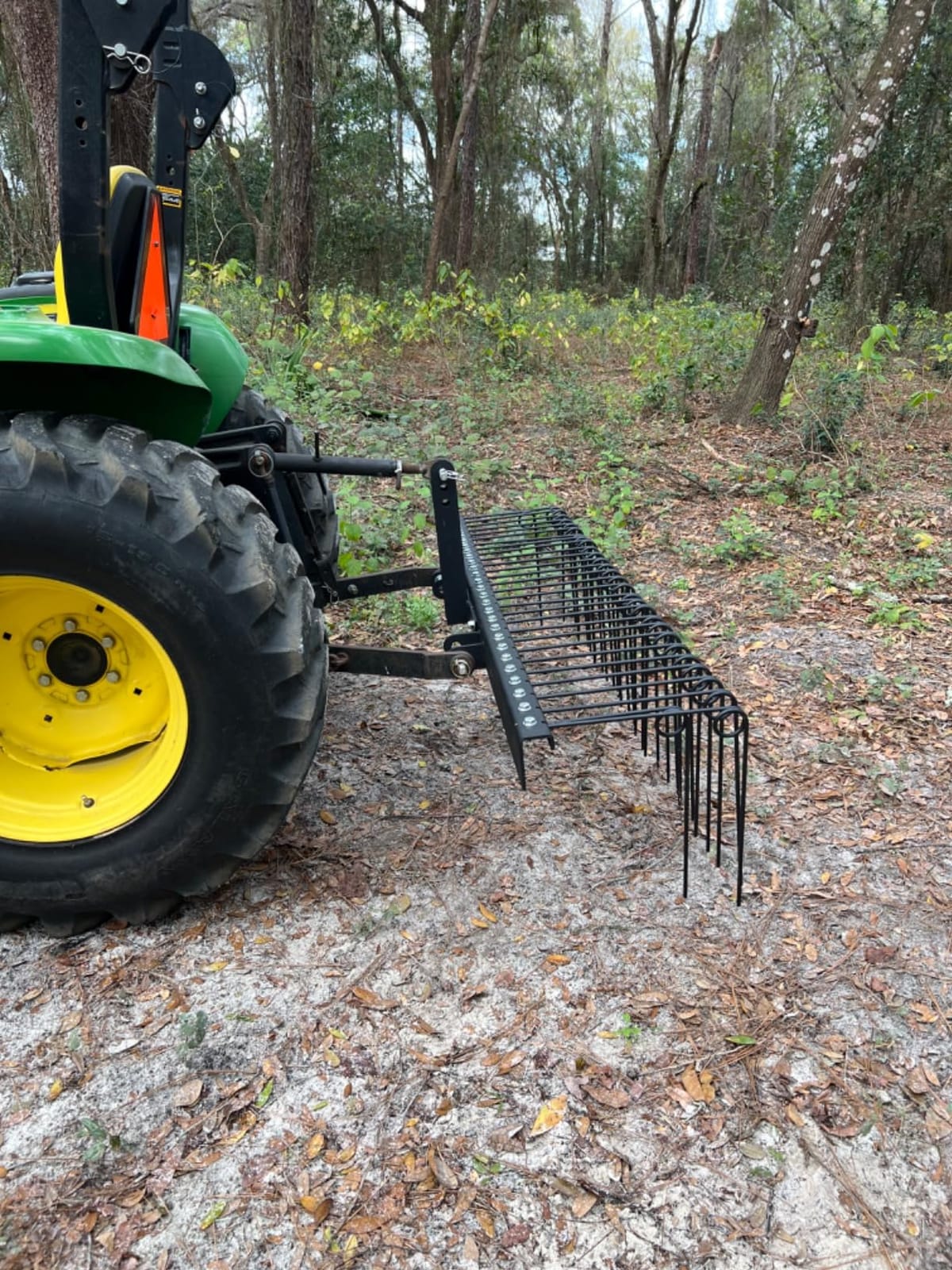 YITAMOTOR 3 Point Landscape Rock Rake for Category 1, 5 FT Attach Tractor Rake with 360 Degree Rotation, Tow-Behind Lawn Garden Tool Attachment for Compact Tractors customer photo 2