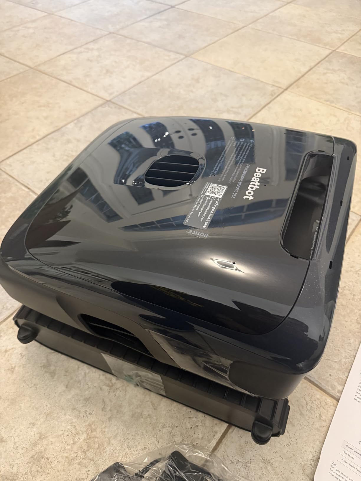 Beatbot Sora 70 AI Navigation Pool Vacuum Robot Full-Coverage Pool Cleaning customer photo 1
