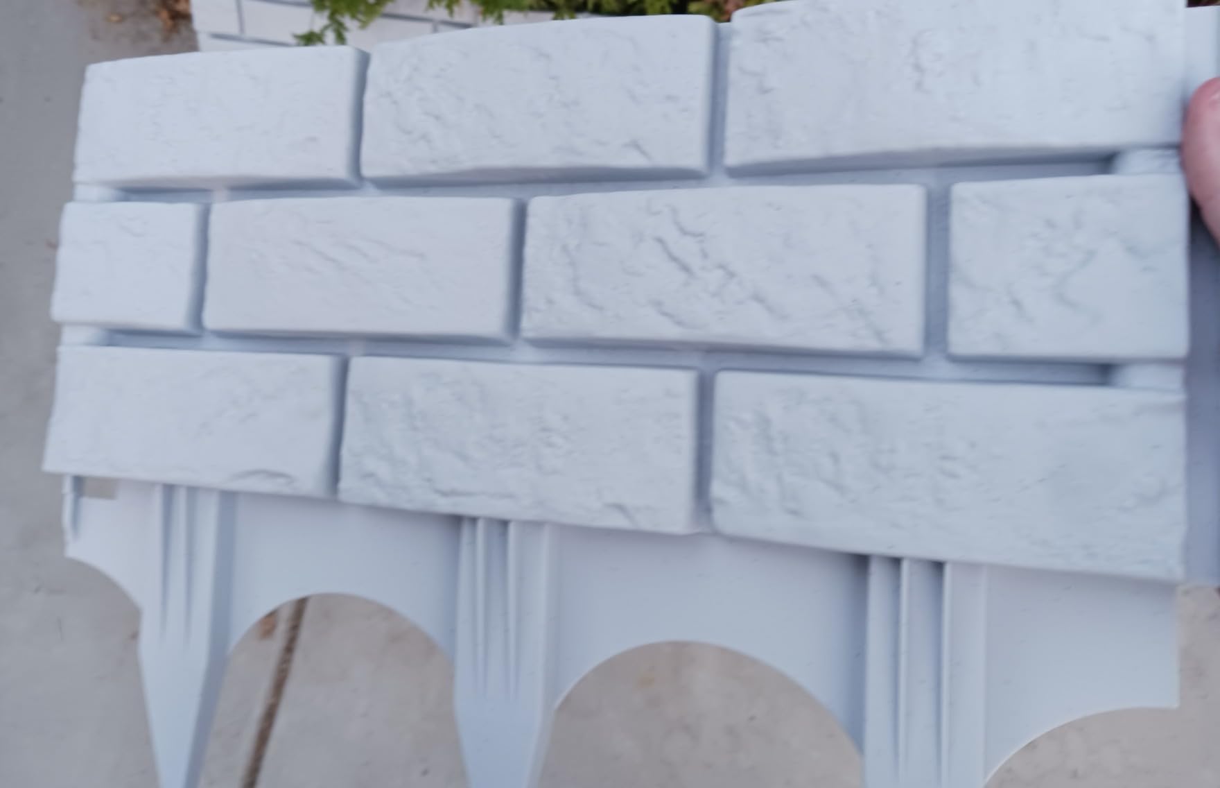 12 Pcs Imitation Stone Garden Fence, Faux Stone Retaining Wall Look Garden Bricks Border with Ground Stakes, 17.3 x 12.6 in Gray Plastic Edging Blocks for Flower Beds, Lawn, Mulch (Yellow) customer photo 1