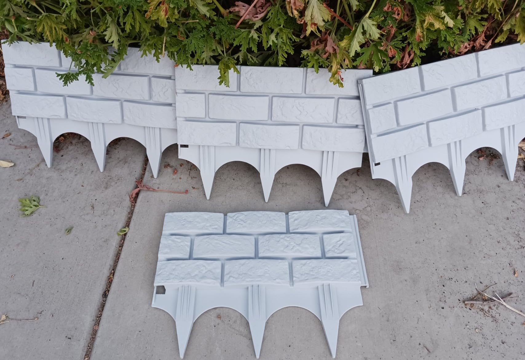 12 Pcs Imitation Stone Garden Fence, Faux Stone Retaining Wall Look Garden Bricks Border with Ground Stakes, 17.3 x 12.6 in Gray Plastic Edging Blocks for Flower Beds, Lawn, Mulch (Yellow) customer photo 2