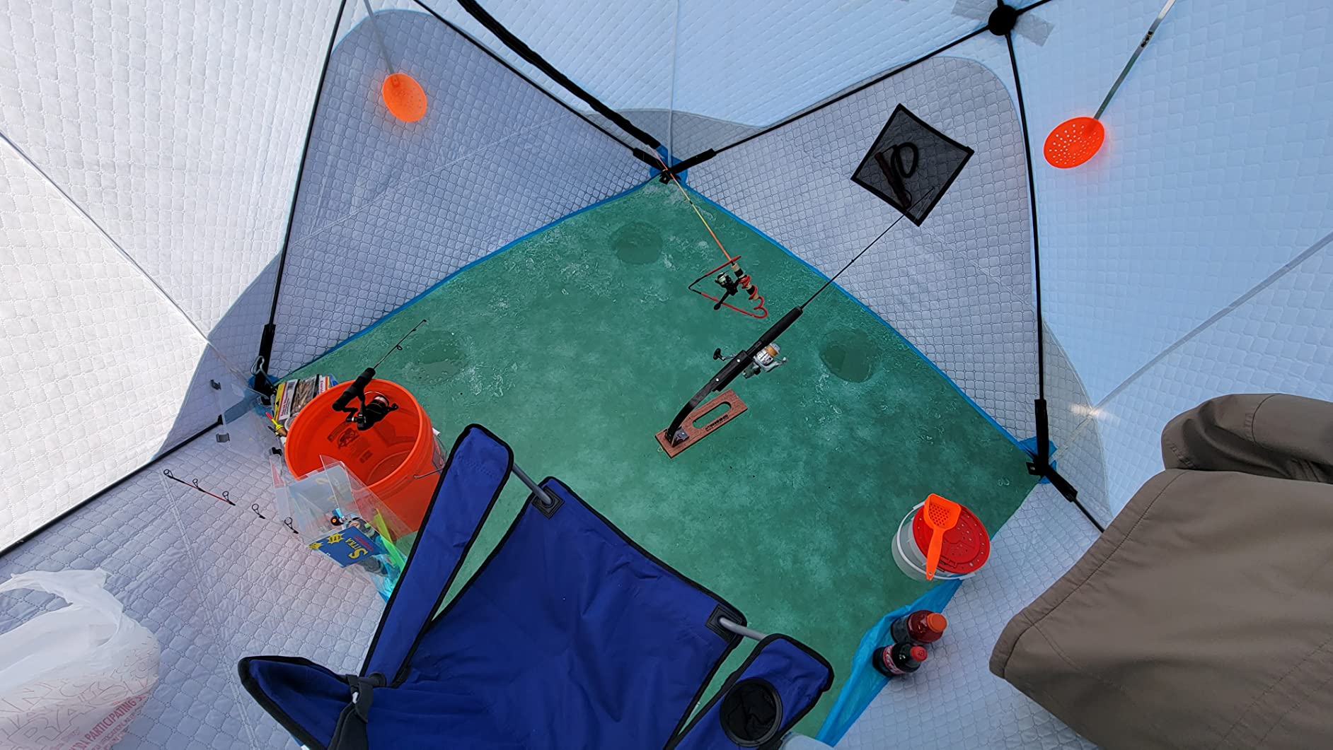 Outsunny 2/4/8 Person Pop-up Insulated Ice Fishing Tent customer photo 1