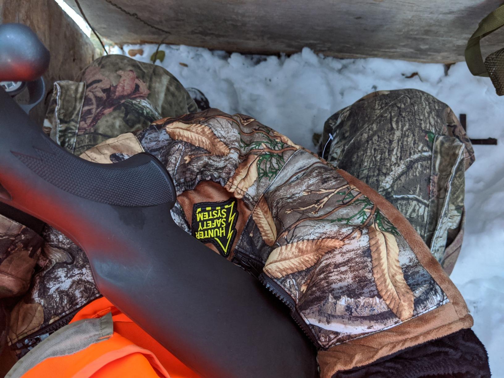 Hunter Safety System Muff-Pak: Polar Fleece Hand Warmer, Front and Back Pockets, Ergonomically Correct Hunting Gear, Perfect for Hunting or Camping customer photo 1
