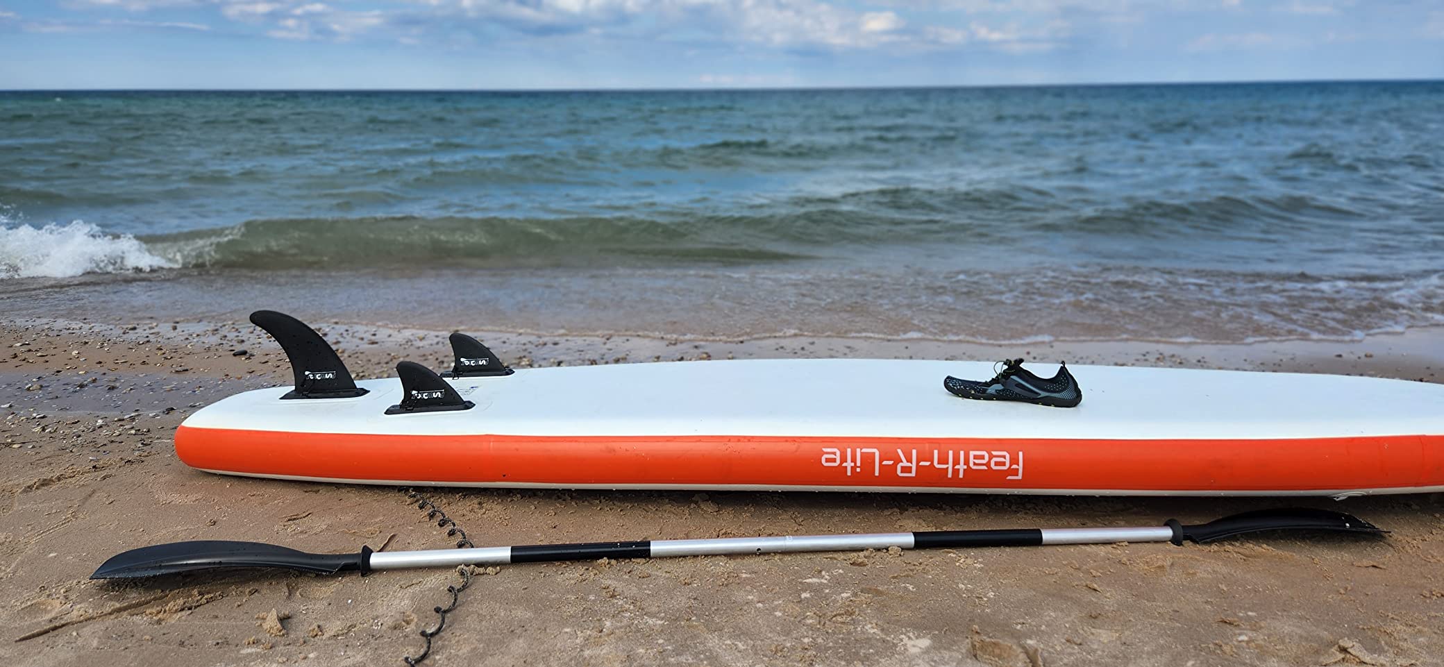 Bending Branches Whisper Kayak Paddle – 2‑Piece Aluminum Shaft, Polypropylene Blades, Adjustable 0°/60° Feathering, Black Comfort Grips, Dihedral Blade Design for Recreational Paddling customer photo 1