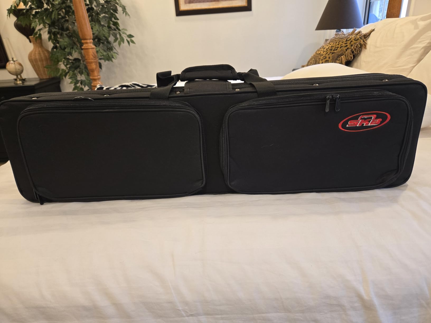 SKB Cases Rugged Exterior and Rigid Foam Interior Hybrid Breakdown Travel Shotgun Case for 33.75 Inch Barrels with 2 External Pouches, Black customer photo 2