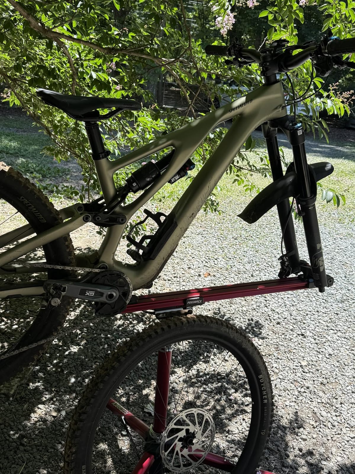 Feedback Sports Sprint Bike Repair Stand, Compact Bike Workstand, Red customer photo 1