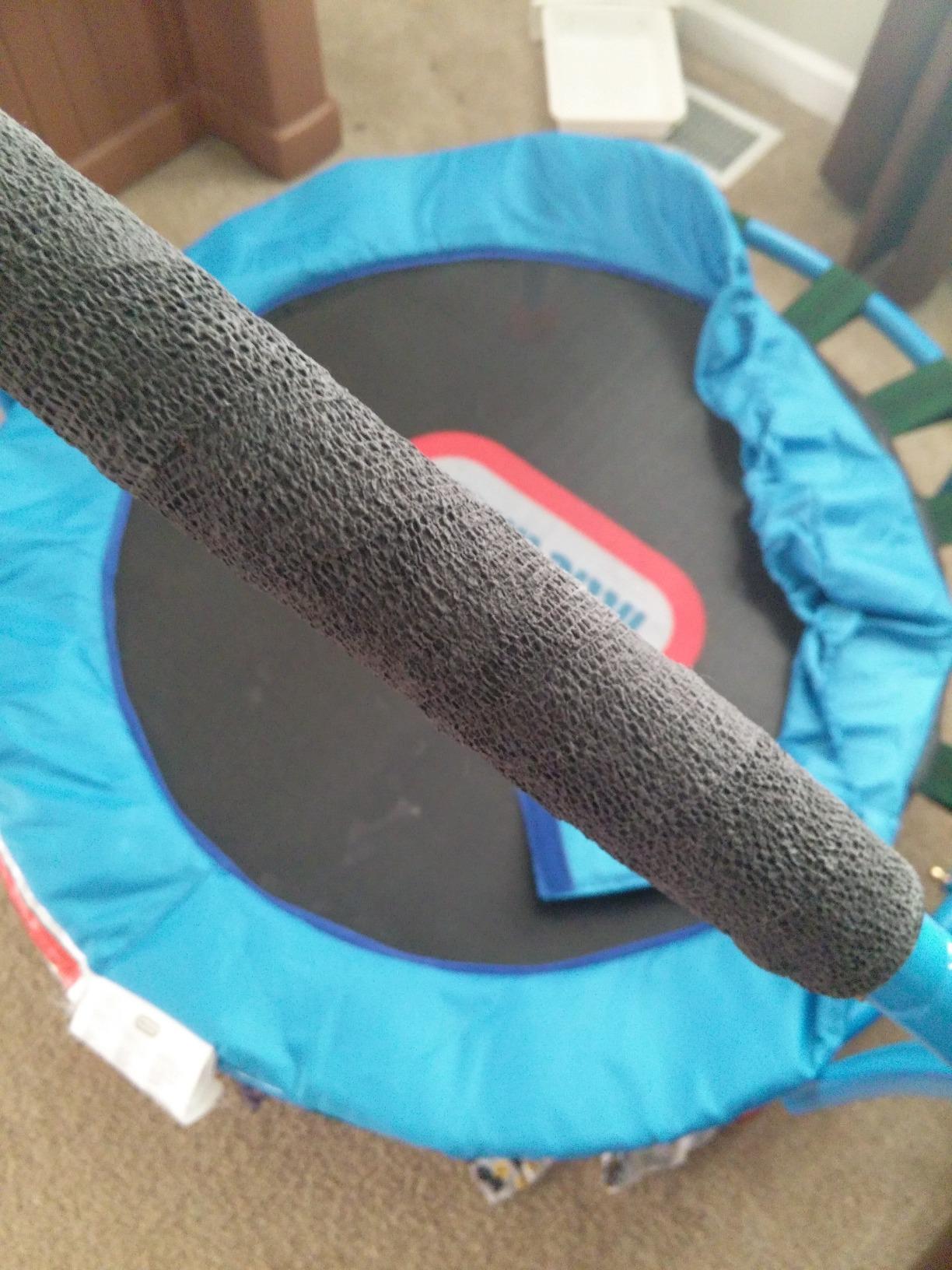 Little Tikes 3' Trampoline – (Amazon Exclusive) customer photo 2