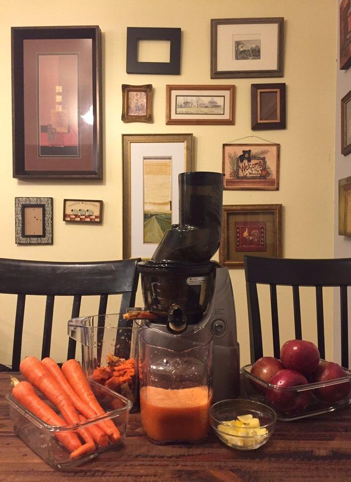 Kuvings Whole Slow Juicer B6000S - Higher Nutrients and Vitamins, BPA-Free Components, Easy to Clean, Ultra Efficient 240W, 60RPMs, Includes Blank Strainer-Silver 17.5