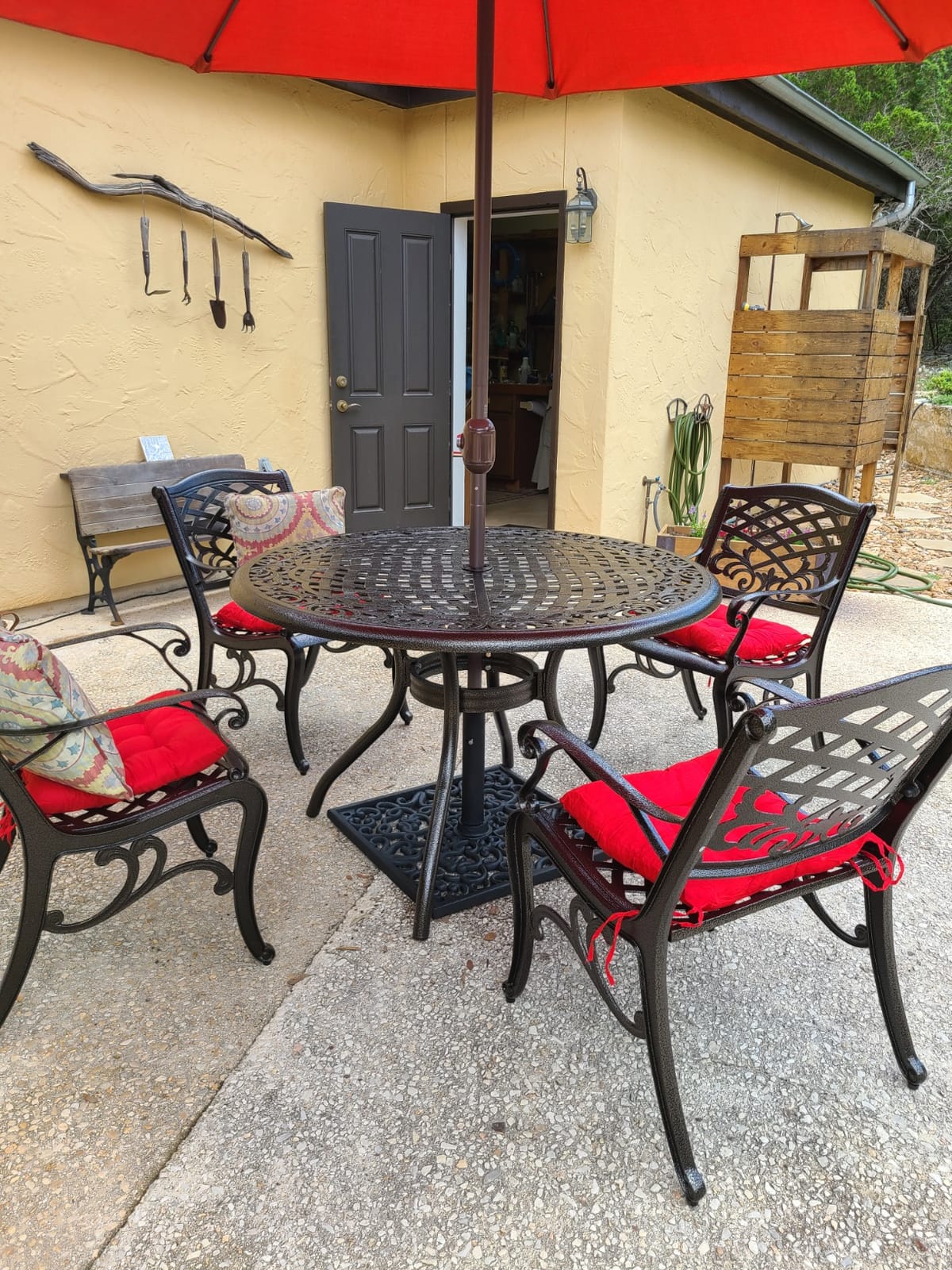 Christopher Knight Home Hallandale Outdoor Cast Aluminum Dining Set for Patio or Deck, 5-Pcs Set, Hammered Bronze customer photo 1