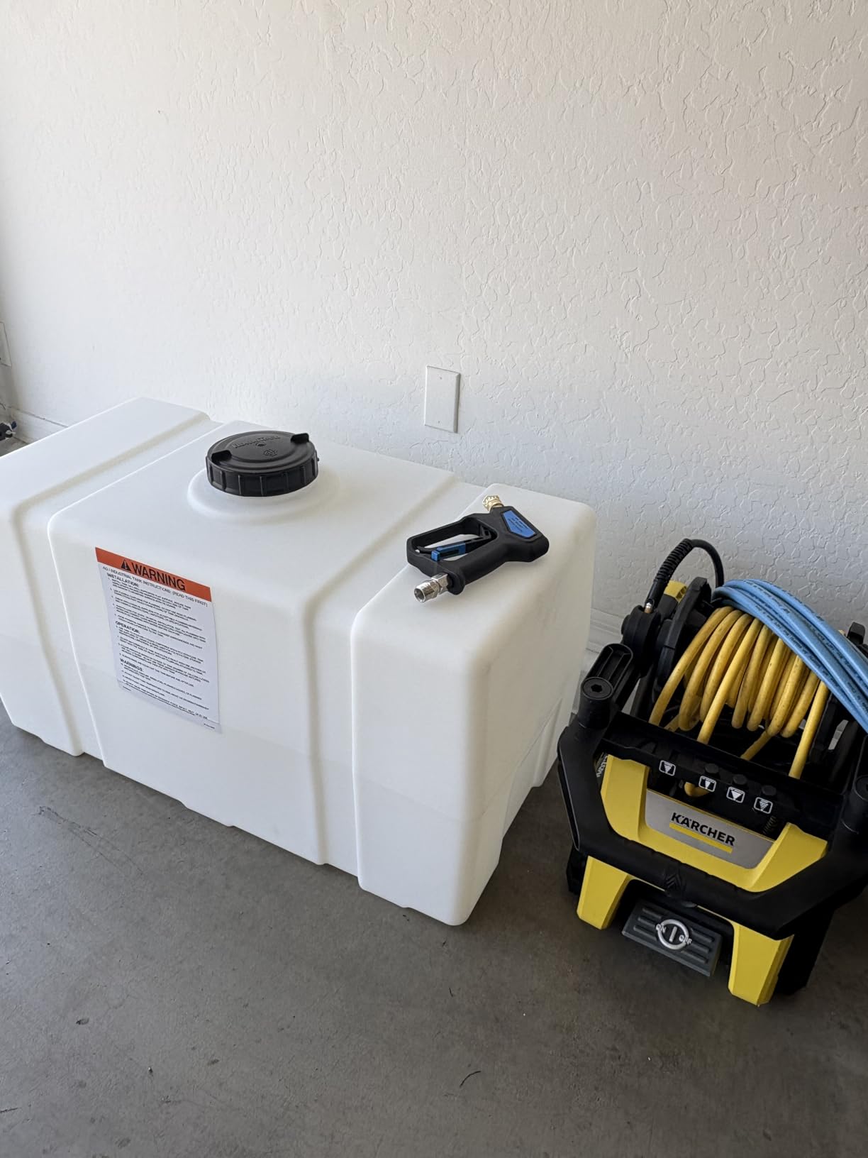 RomoTech 82123919 50 Gallon Square Polyethylene Water Storage Tank customer photo 2