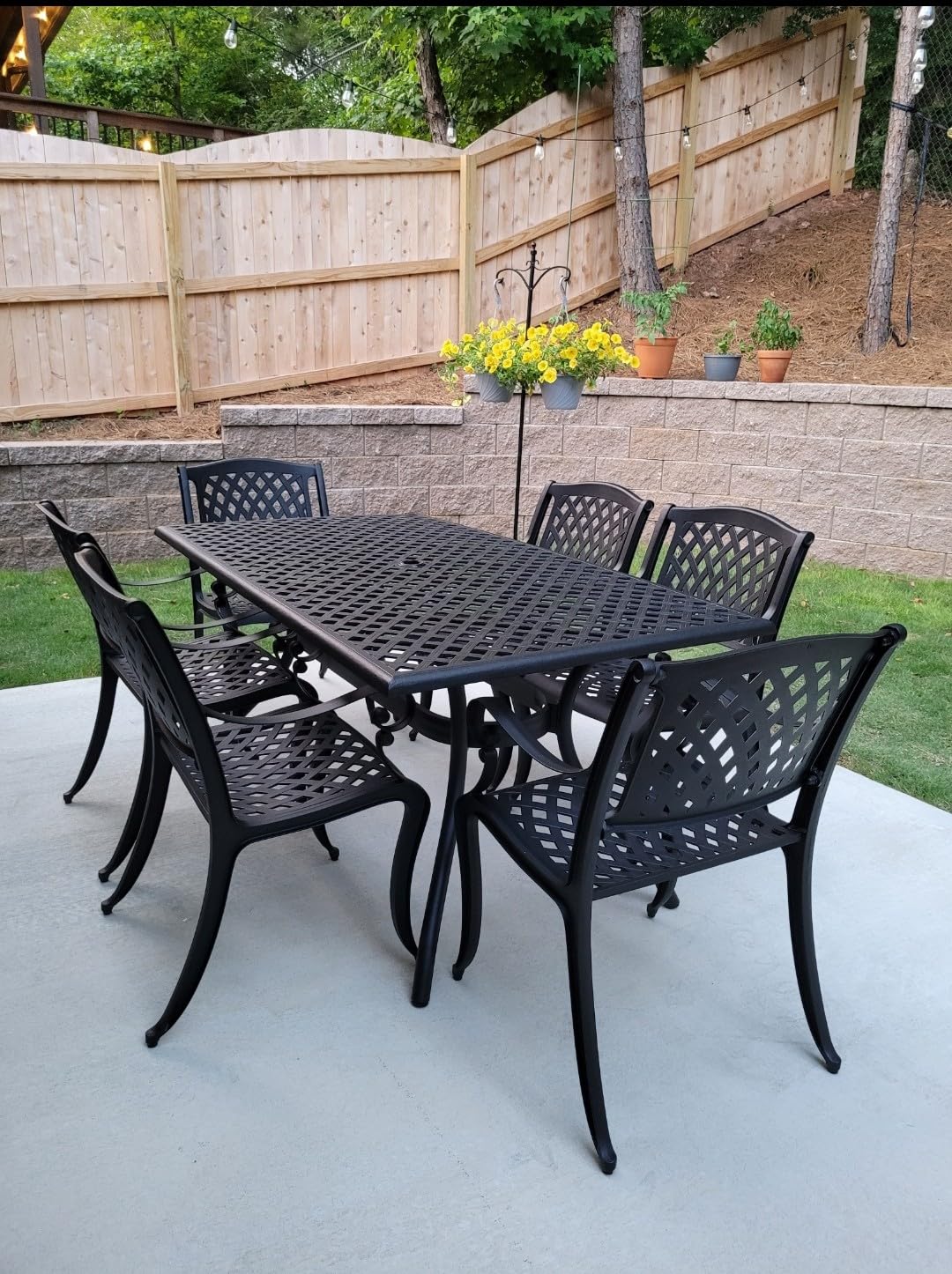 Christopher Knight Home Cayman Outdoor 6-Seater Cast Aluminum Dining Set, 7-Pcs Set, Black Sand customer photo 1
