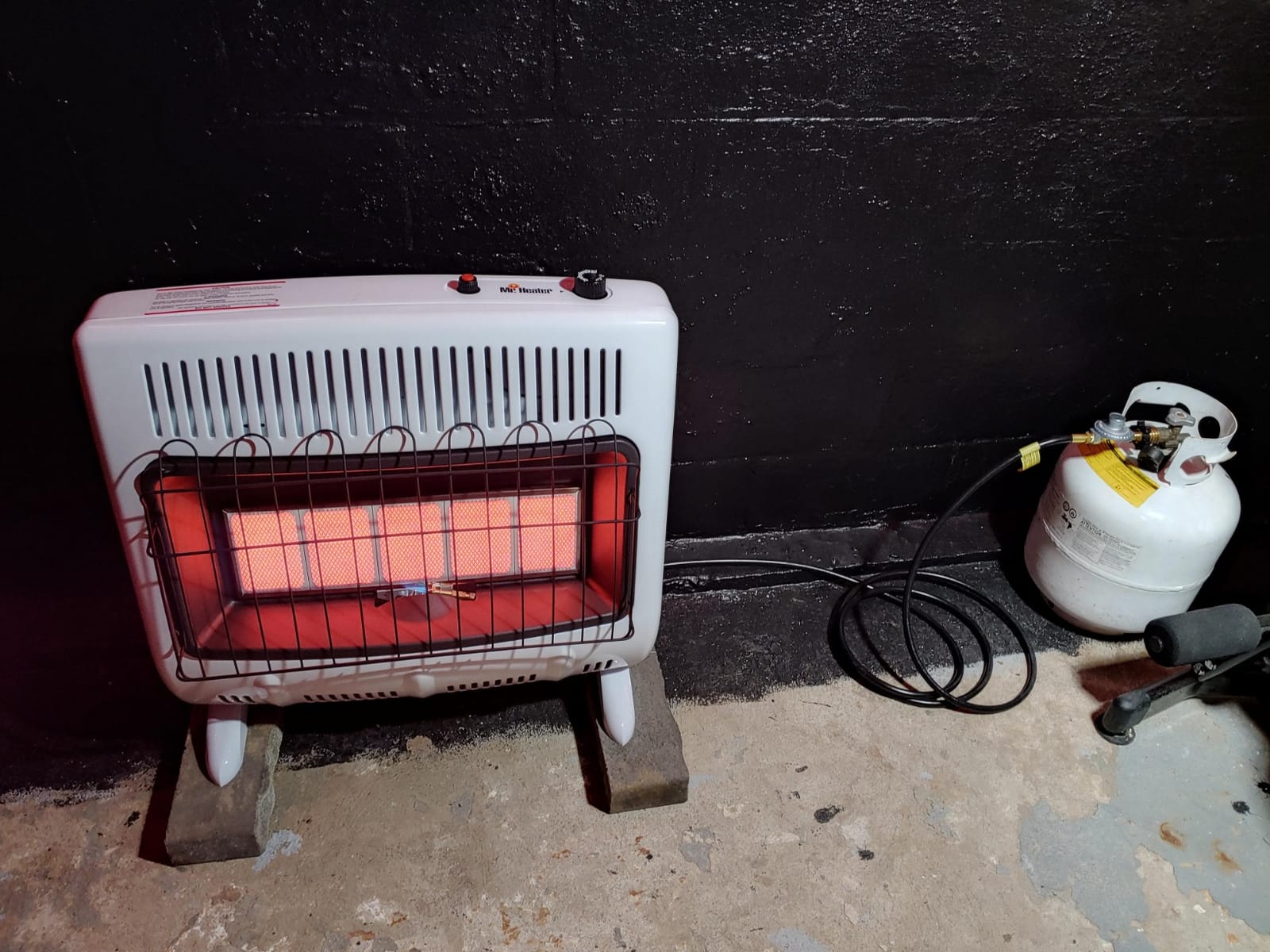 Mr. Heater 30,000 BTU Vent Free Radiant Propane Heater customer photo 2