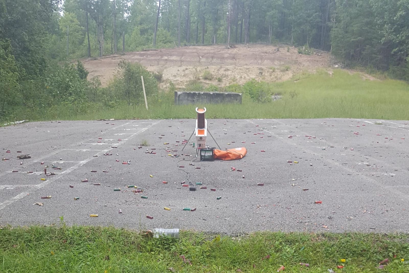 Do-All Outdoors FF550 Firefly Automatic Skeet Thrower Trap, White, 8.6