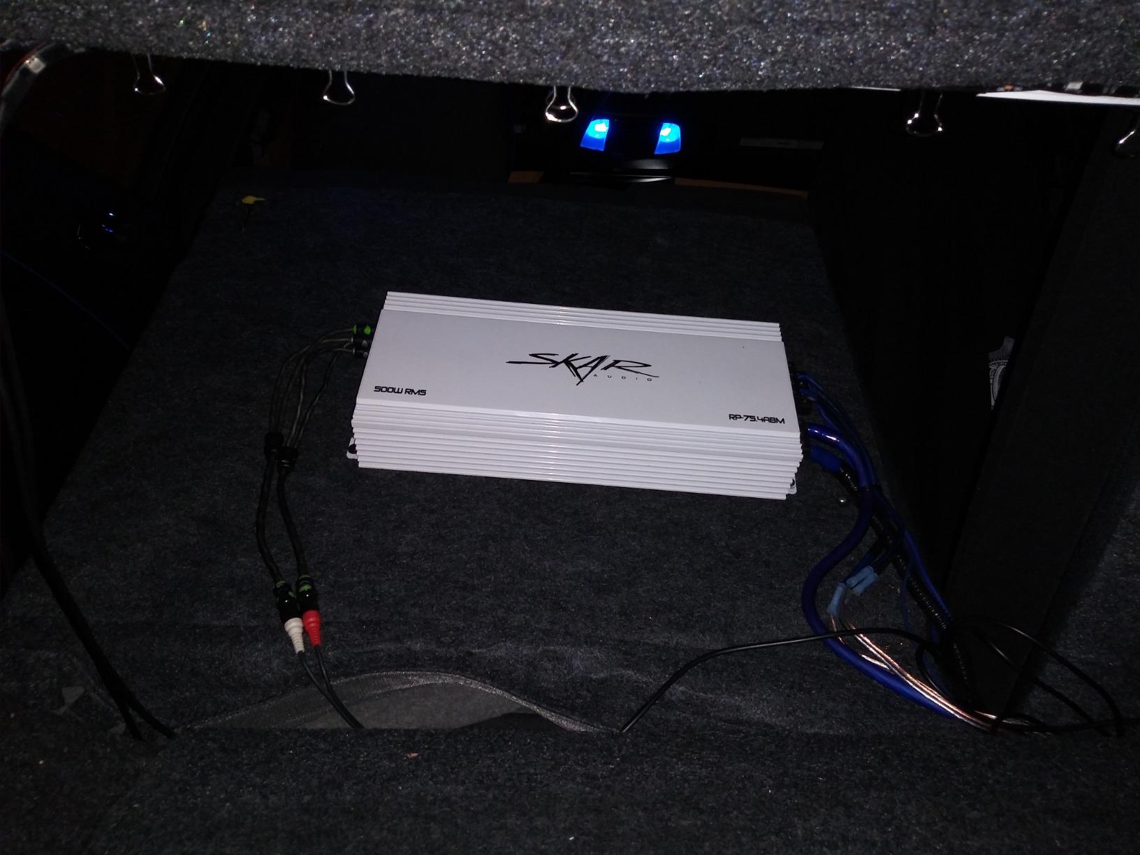 Skar Audio RP-75.4ABM 500 Watt Full-Range Class A/B 4-Channel Marine Amplifier customer photo 2