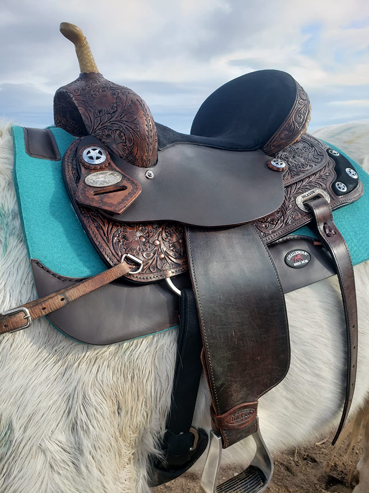 HILASON Hand-Tooled Treeless Western Saddle, Antique Dark Brown customer photo 2
